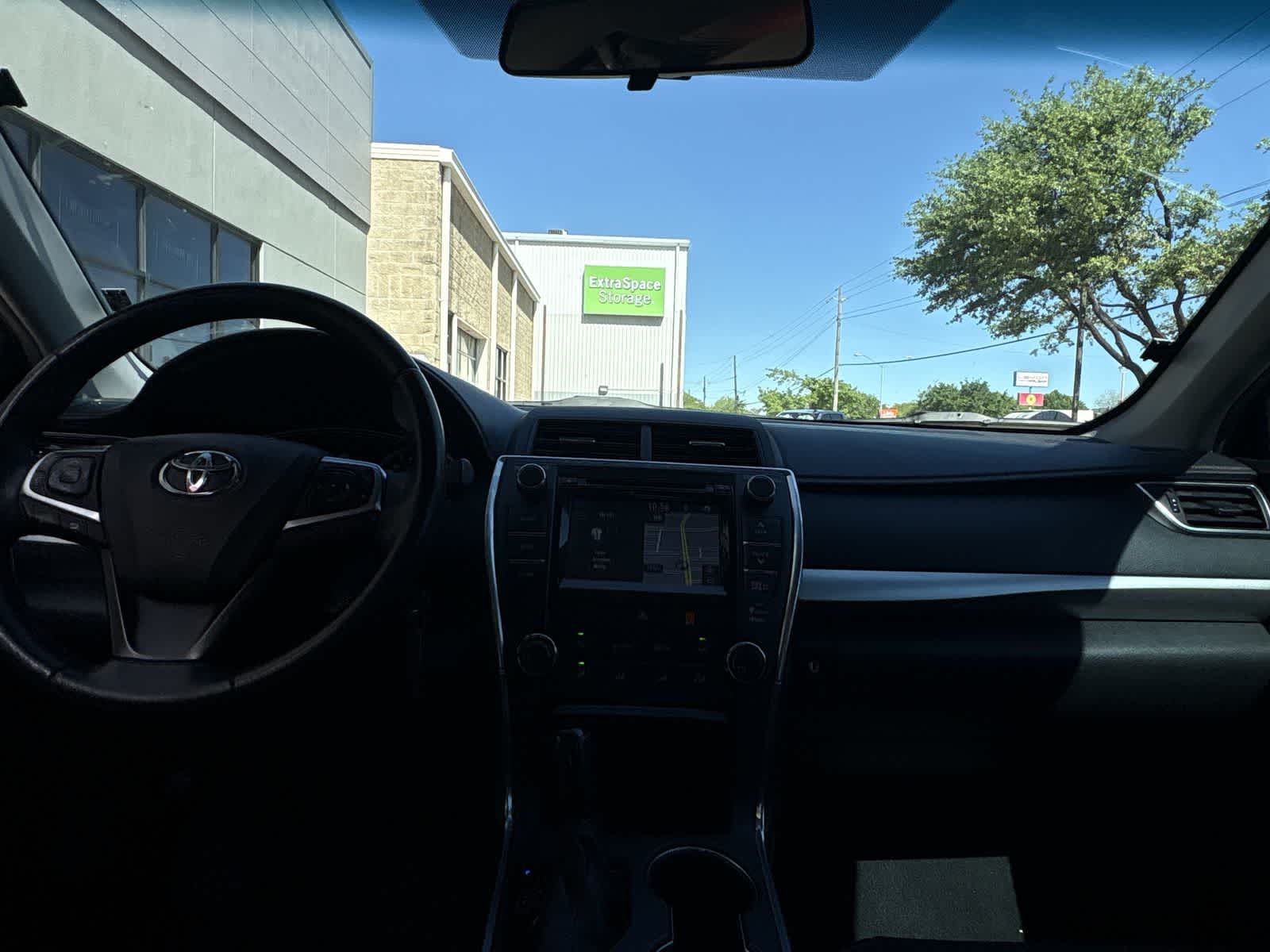 Thumbnail: 2015 Toyota Camry - 21