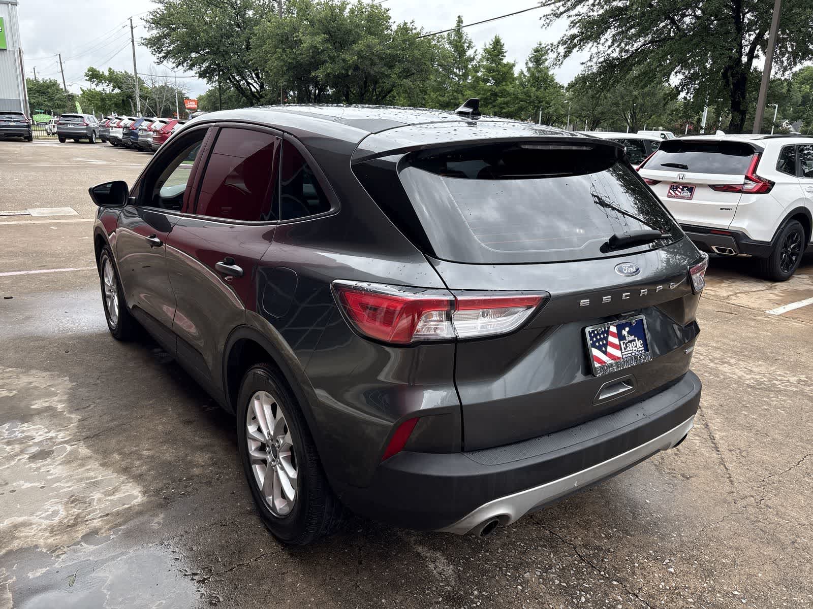 2020 Ford Escape S 4