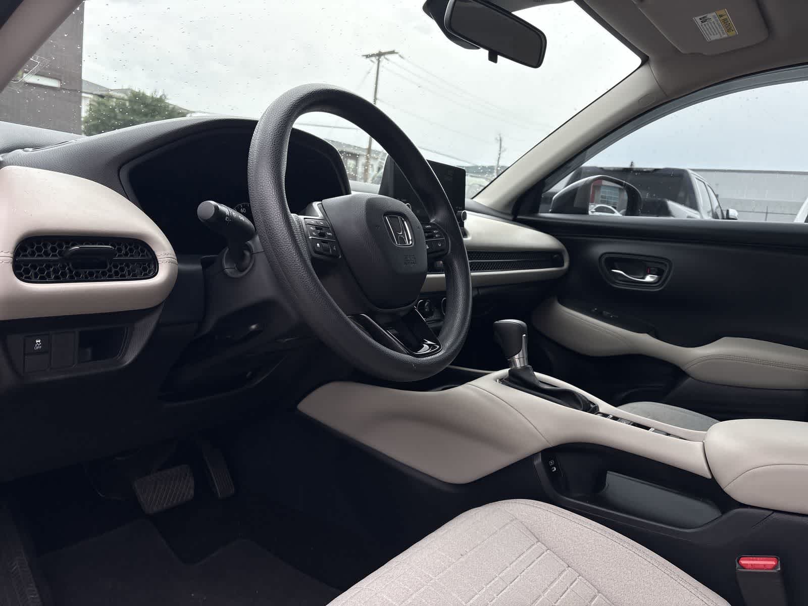 Thumbnail: 2024 Honda HR-V - 2