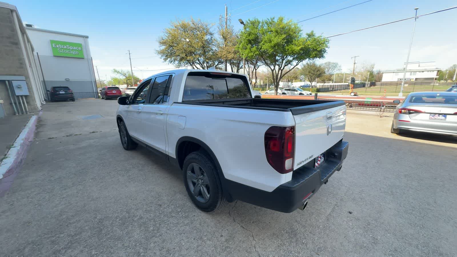 Thumbnail: 2023 Honda Ridgeline - 6