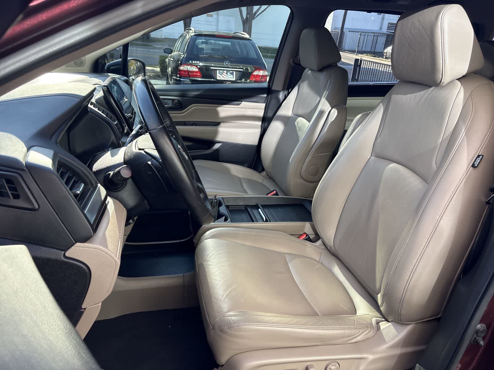 Thumbnail: 2018 Honda Odyssey - 10