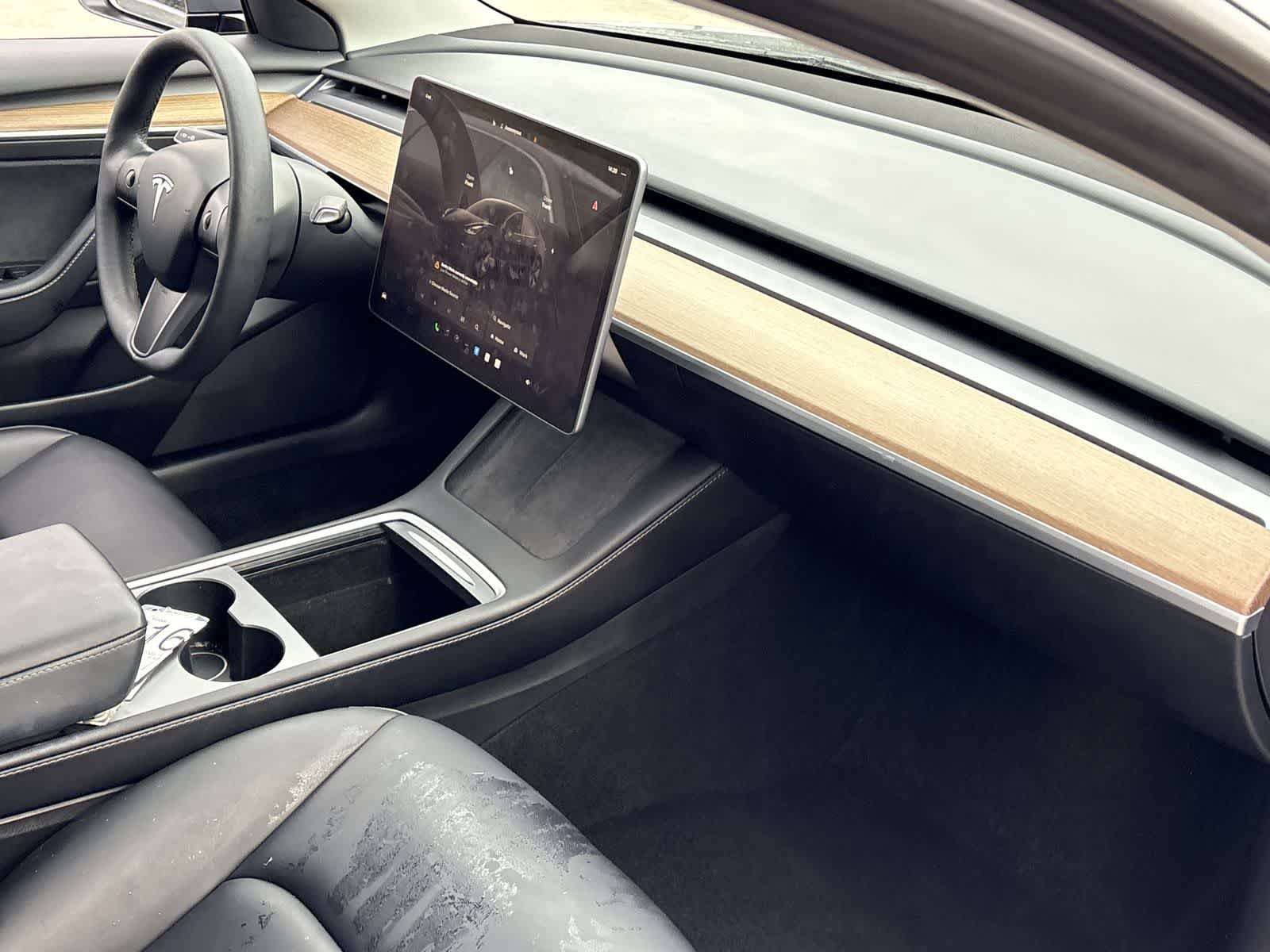 Thumbnail: 2022 Tesla Model 3 - 21