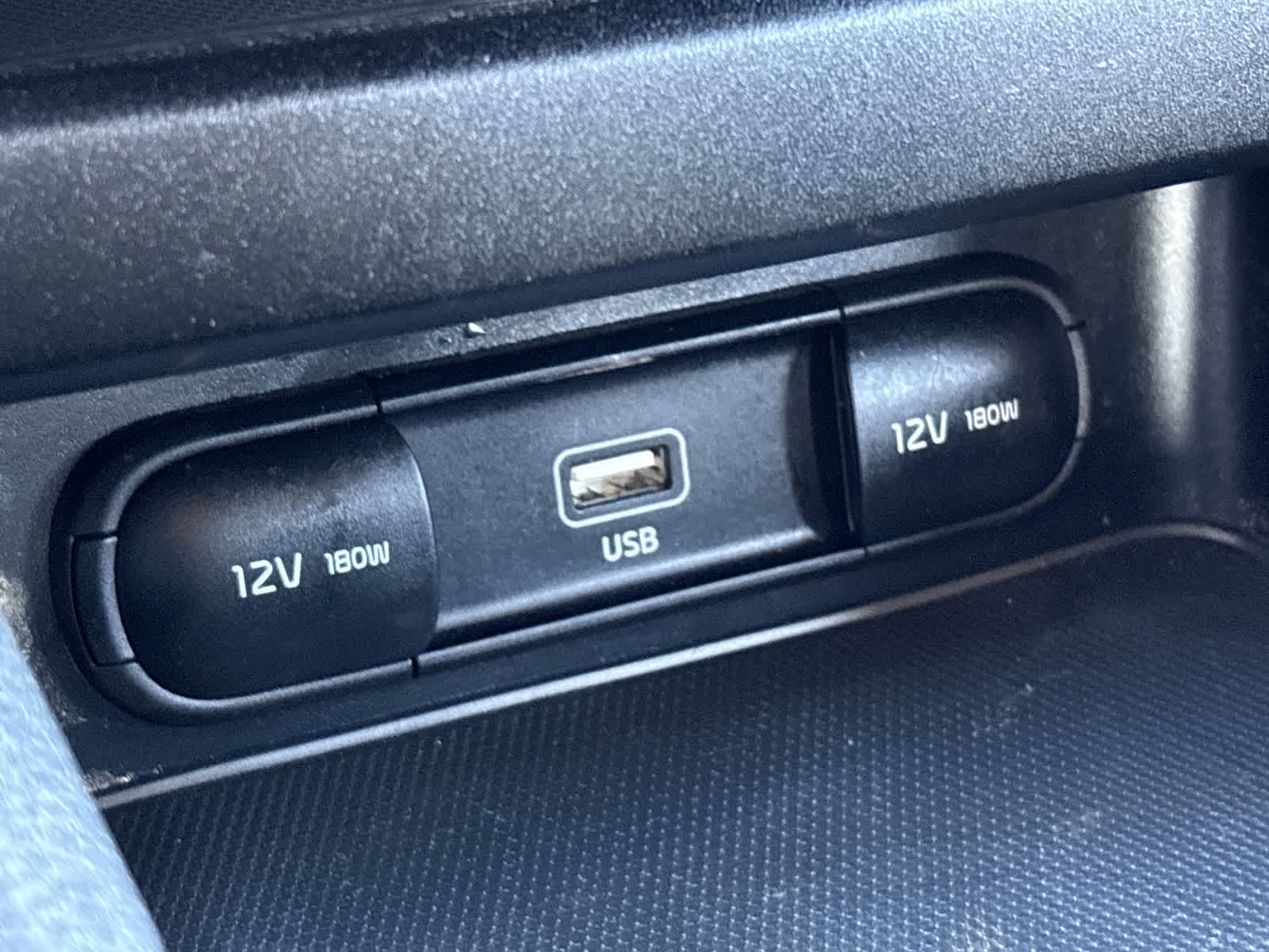 Thumbnail: 2023 Kia Forte - 25