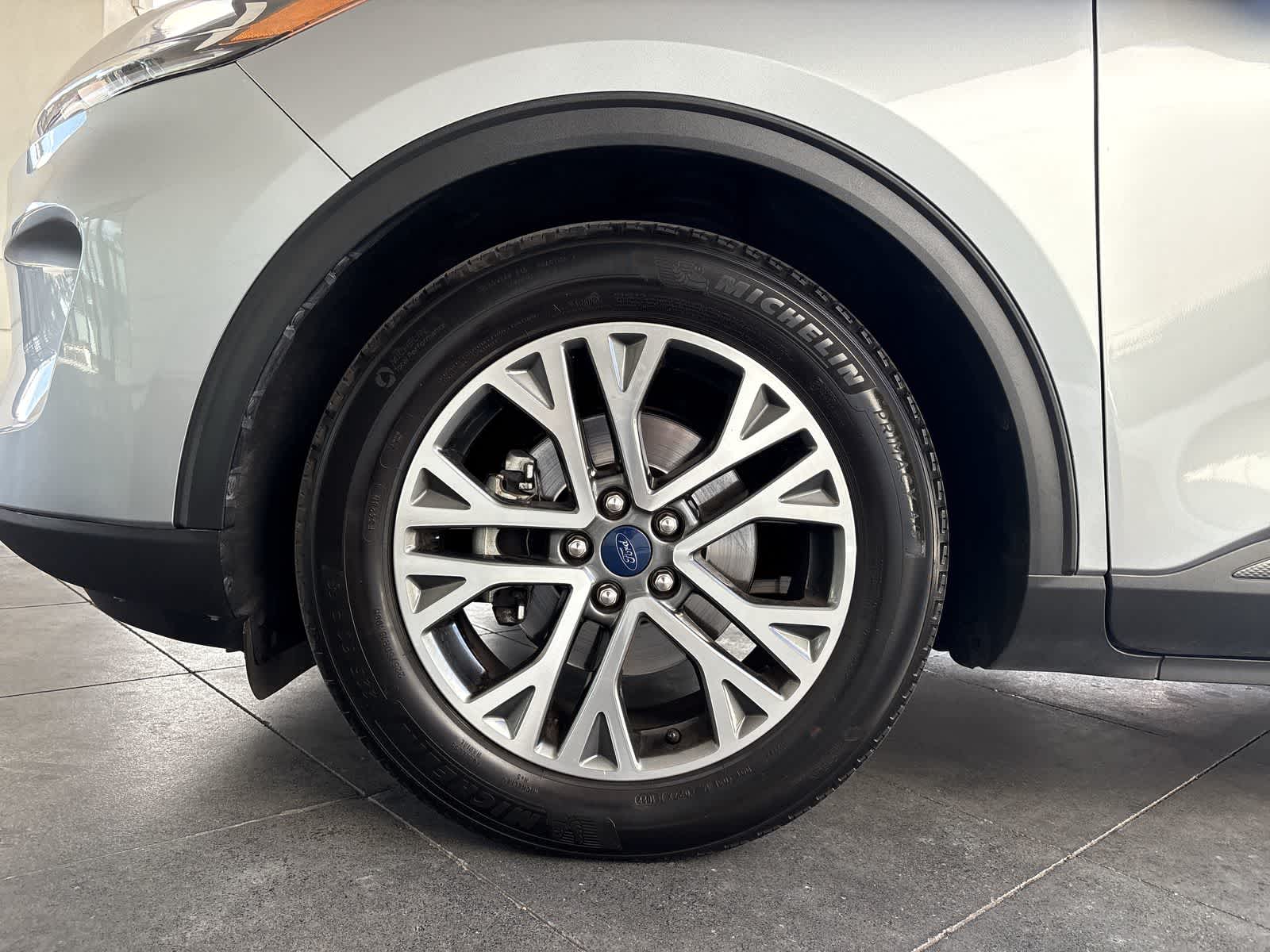 Thumbnail: 2022 Ford Escape - 8