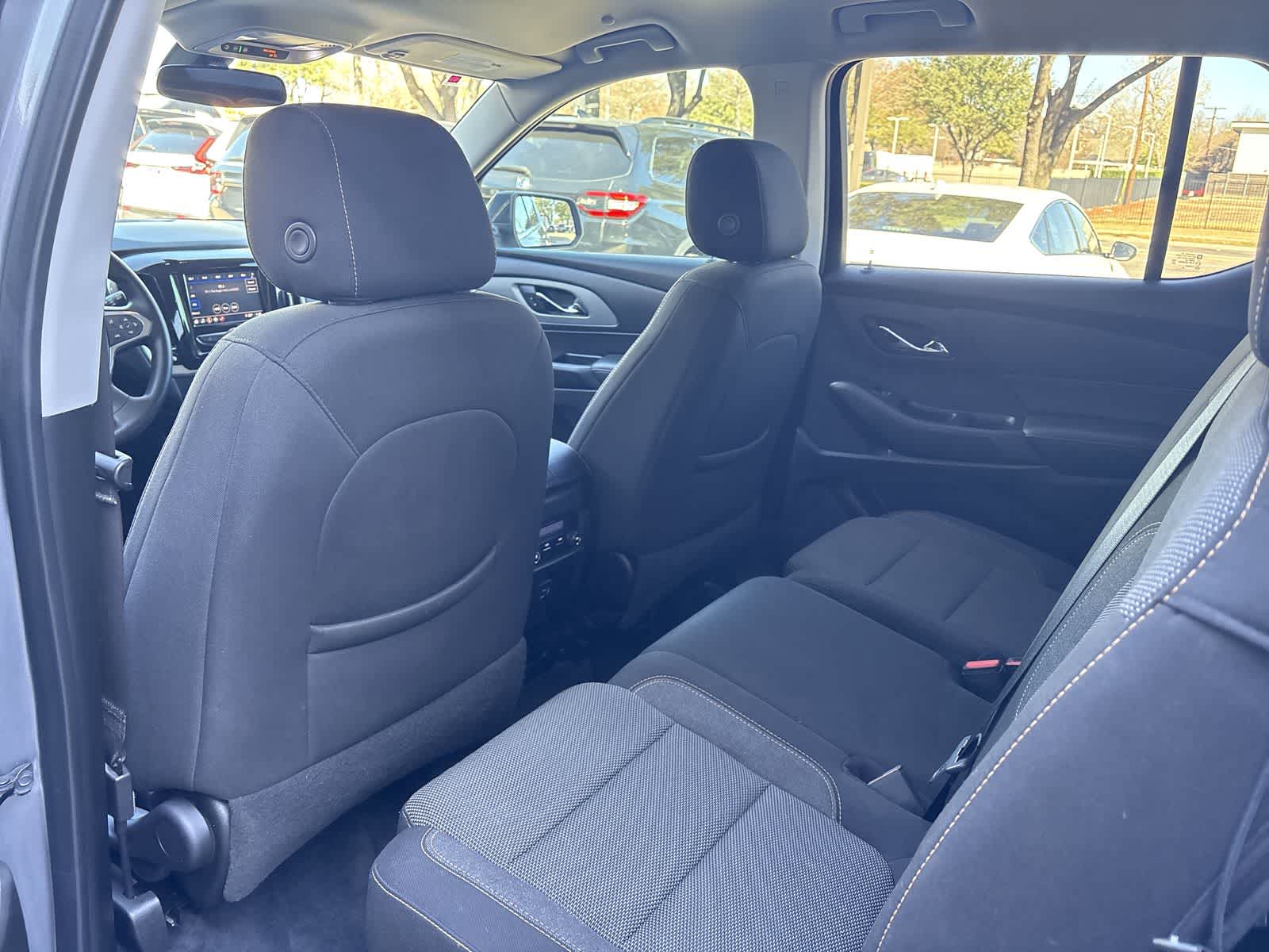 Thumbnail: 2021 Chevrolet Traverse - 11