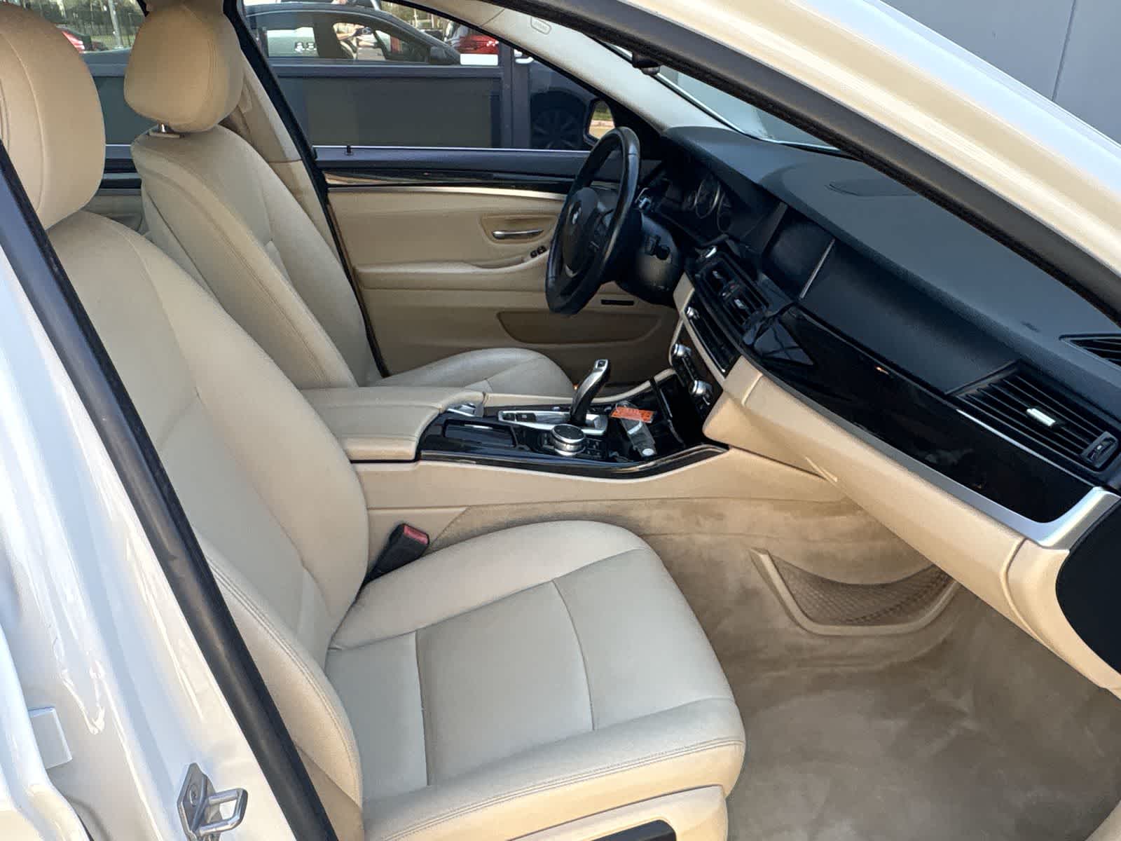 Thumbnail: 2015 BMW 5 Series - 25