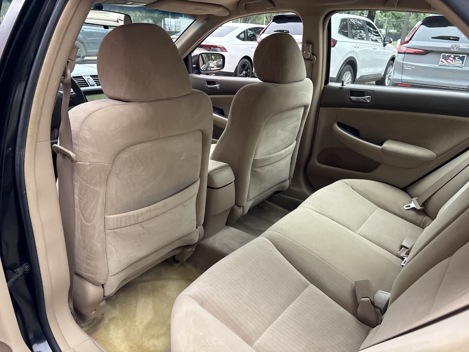 Thumbnail: 2005 Honda Accord - 11