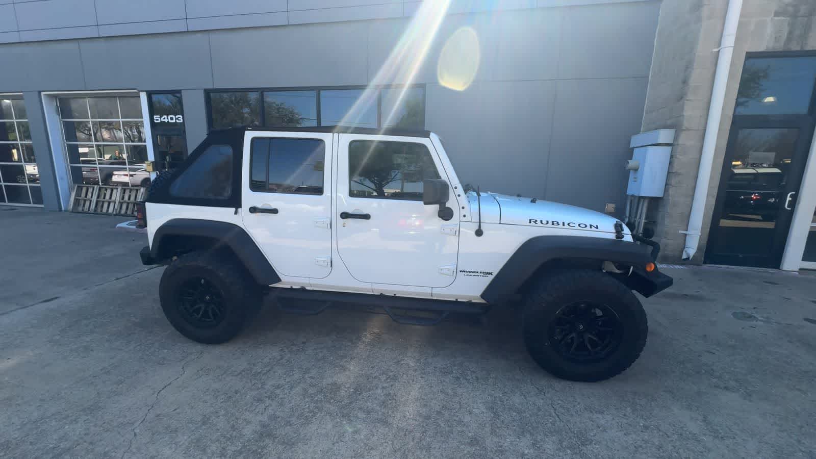 Thumbnail: 2018 Jeep Wrangler - 9