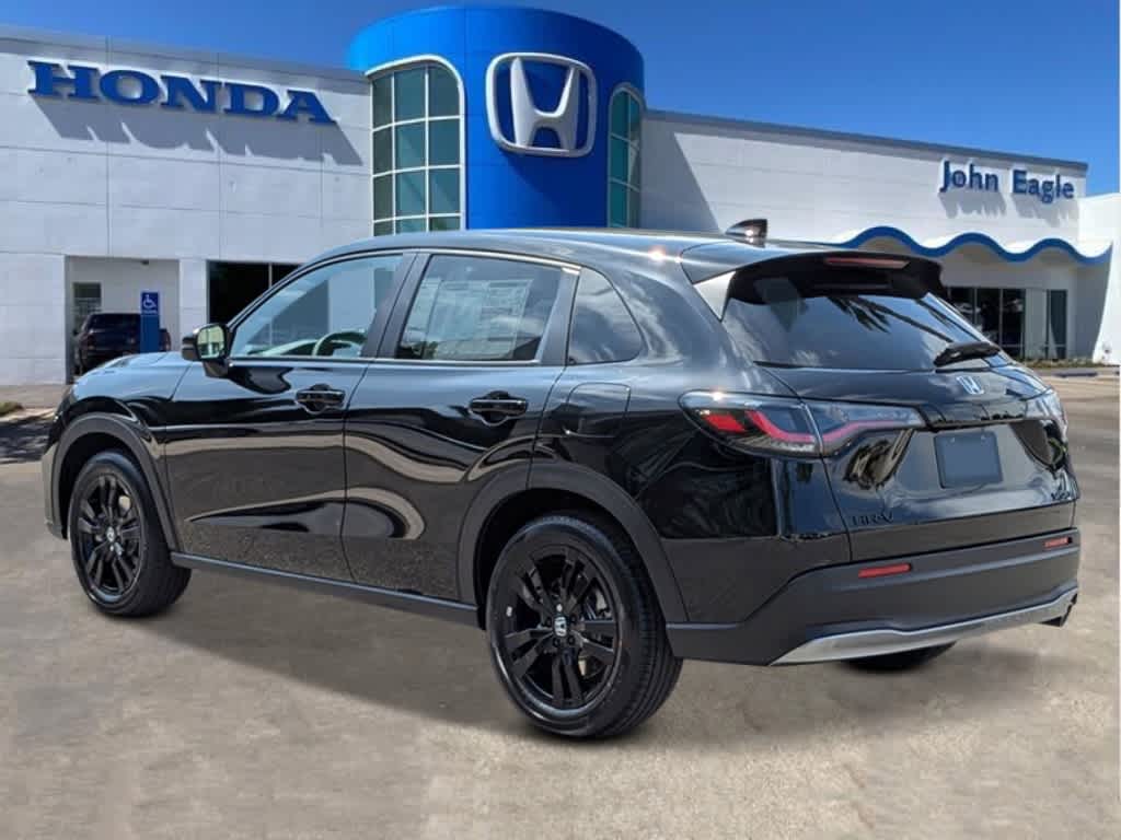 Thumbnail: 2026 Honda HR-V - 2