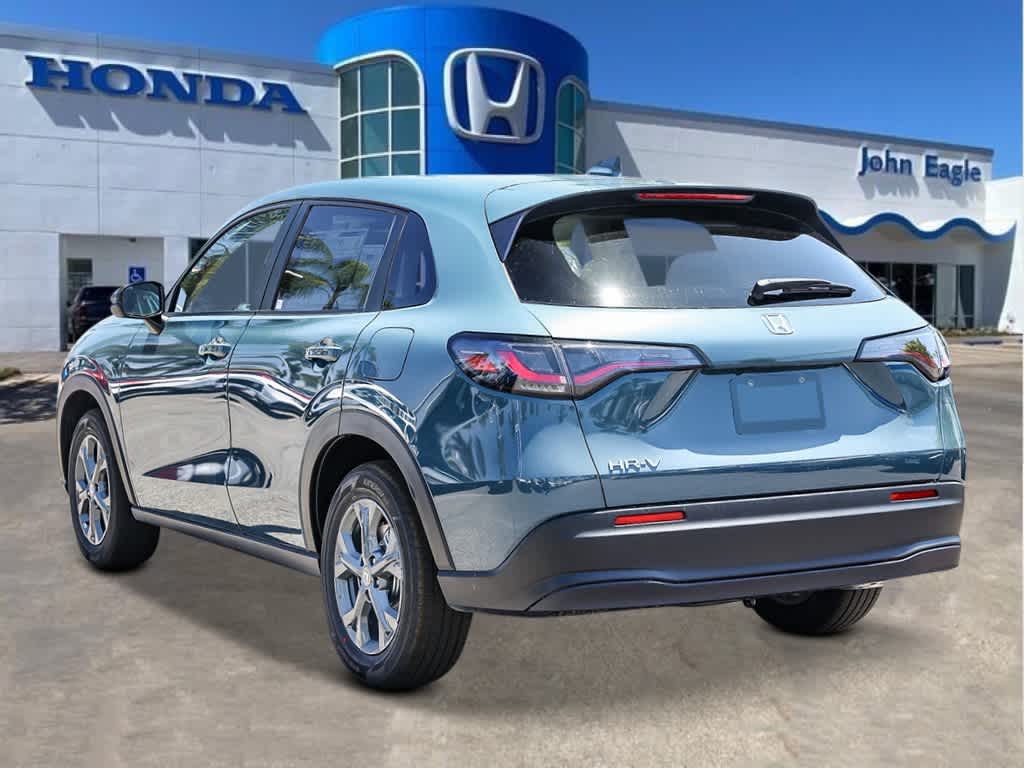 2026 Honda HR-V LX photo 2