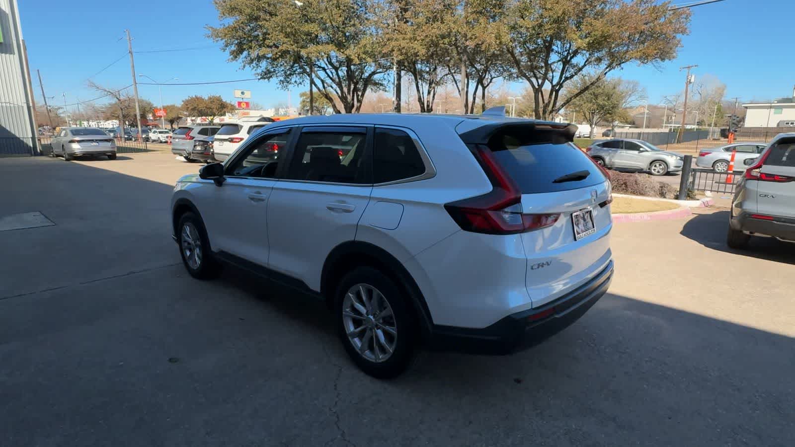 Thumbnail: 2023 Honda CR-V - 6