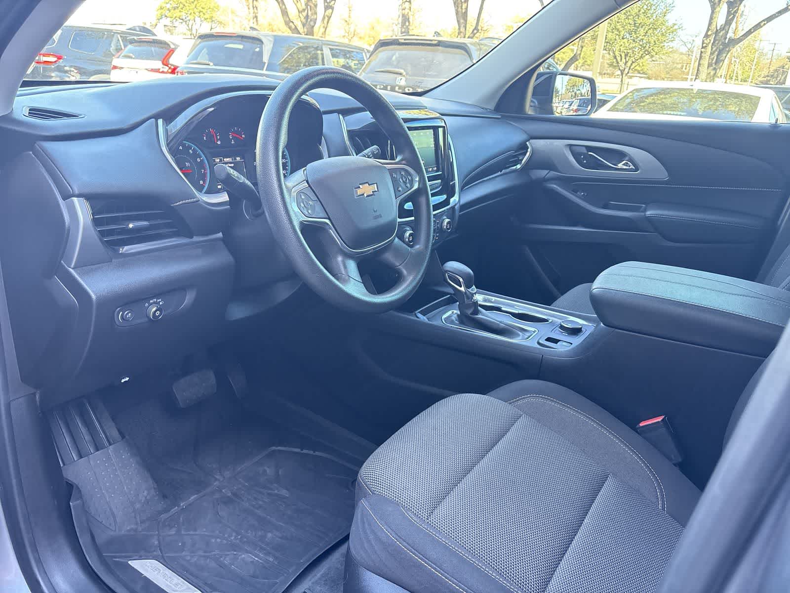 Thumbnail: 2021 Chevrolet Traverse - 2