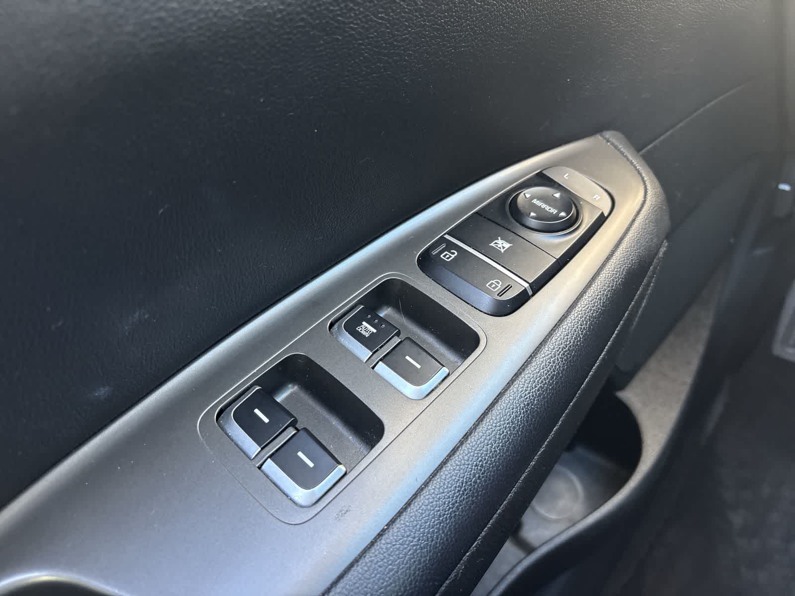 Thumbnail: 2019 Kia Optima - 31