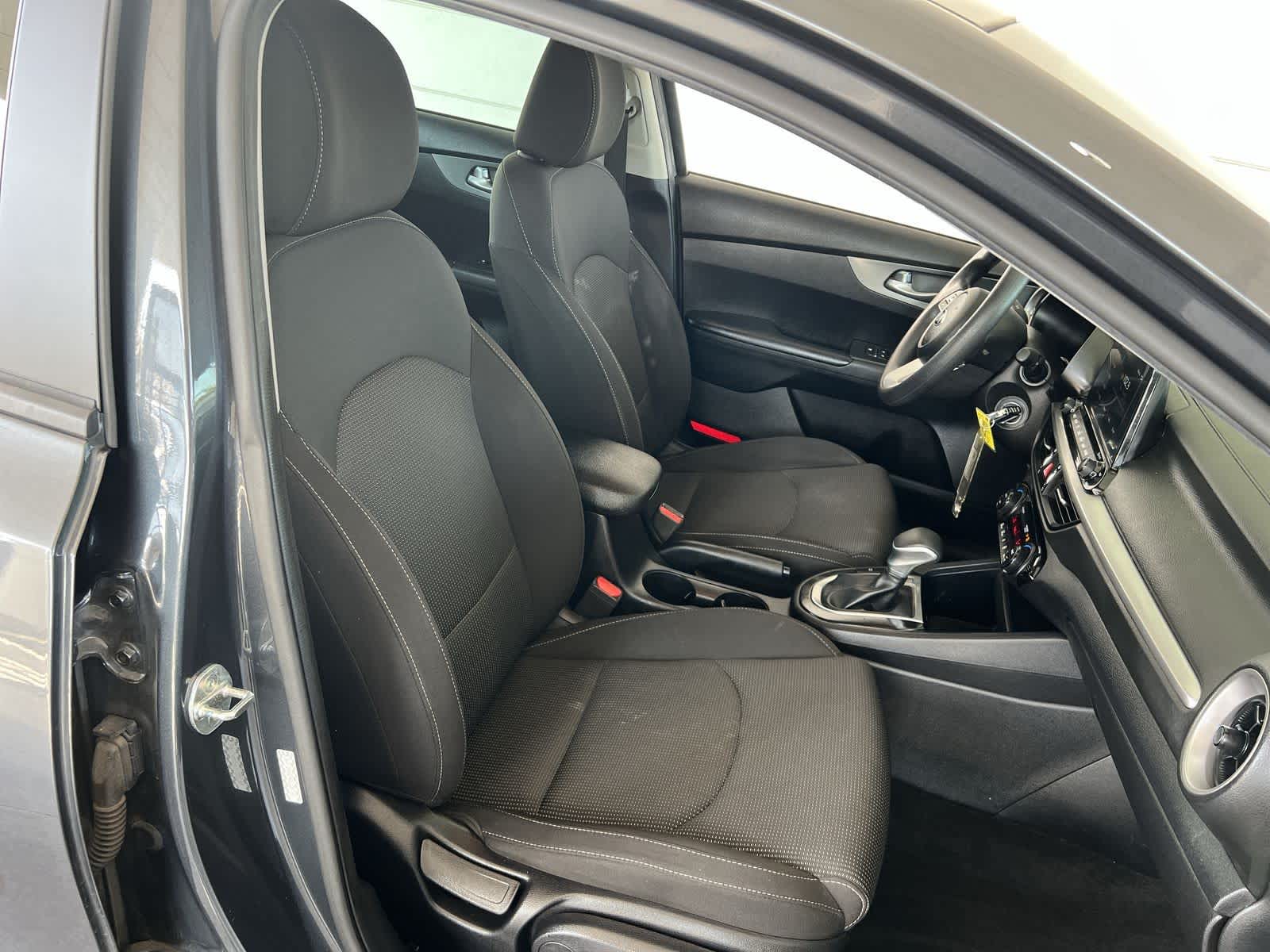 Thumbnail: 2019 Kia Forte - 15