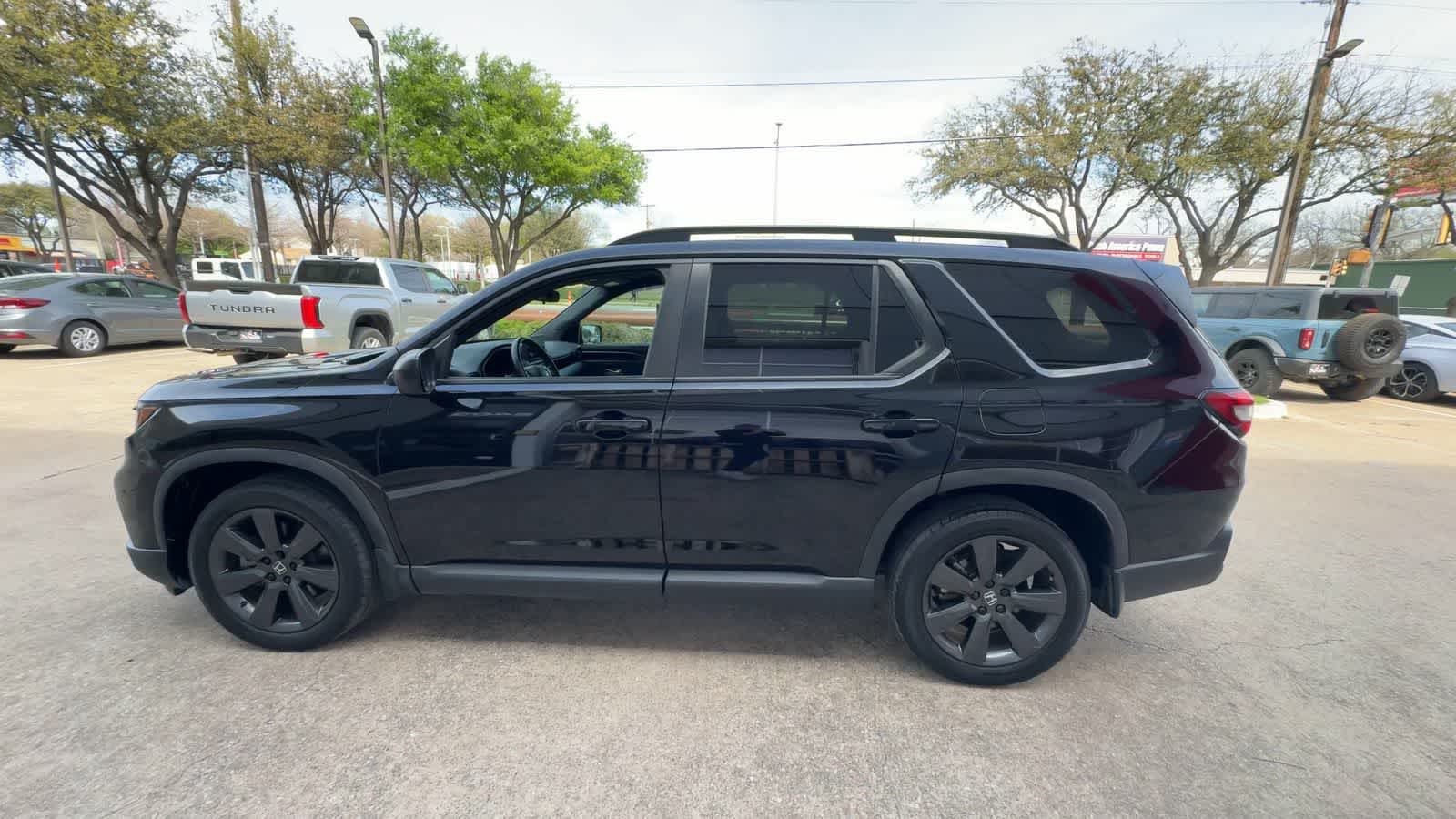 Thumbnail: 2023 Honda Pilot - 5