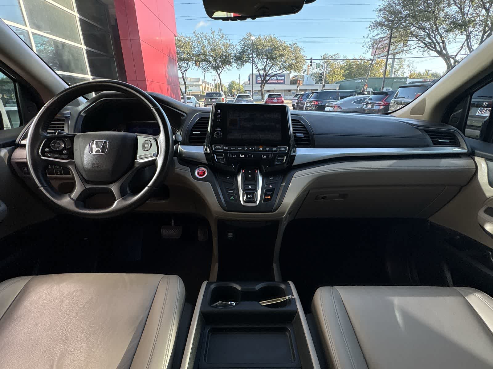 Thumbnail: 2018 Honda Odyssey - 9