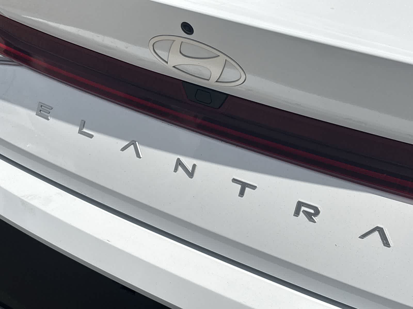 Thumbnail: 2025 Hyundai Elantra - 10