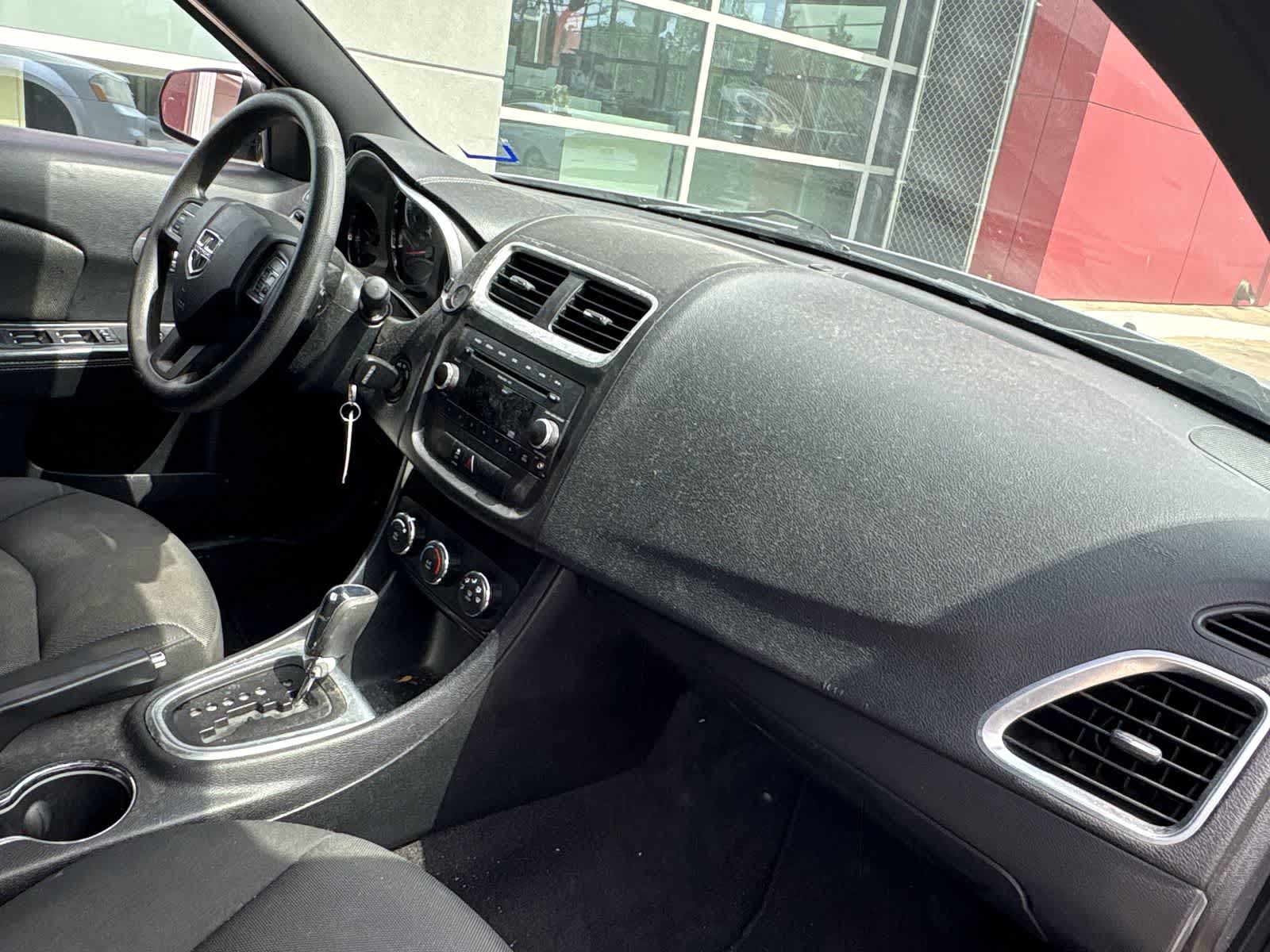 Thumbnail: 2011 Dodge Avenger - 16