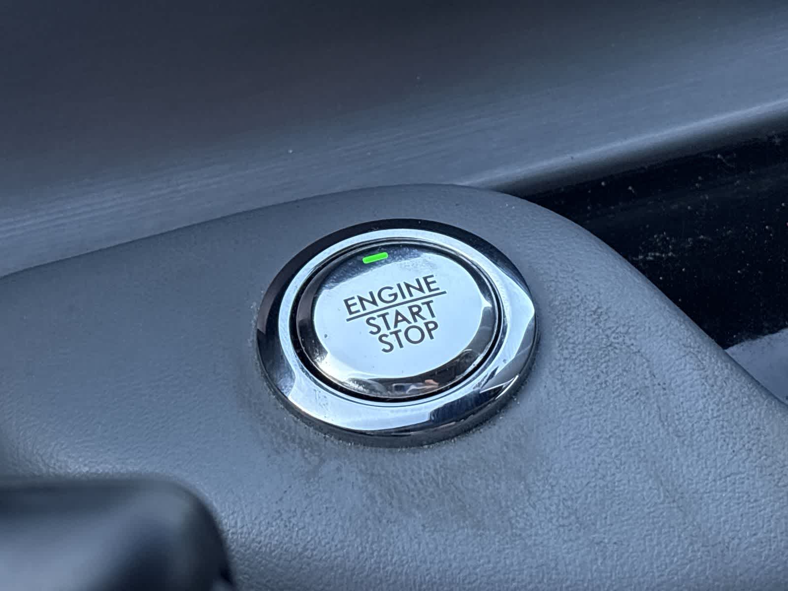 Thumbnail: 2020 Lincoln Aviator - 30