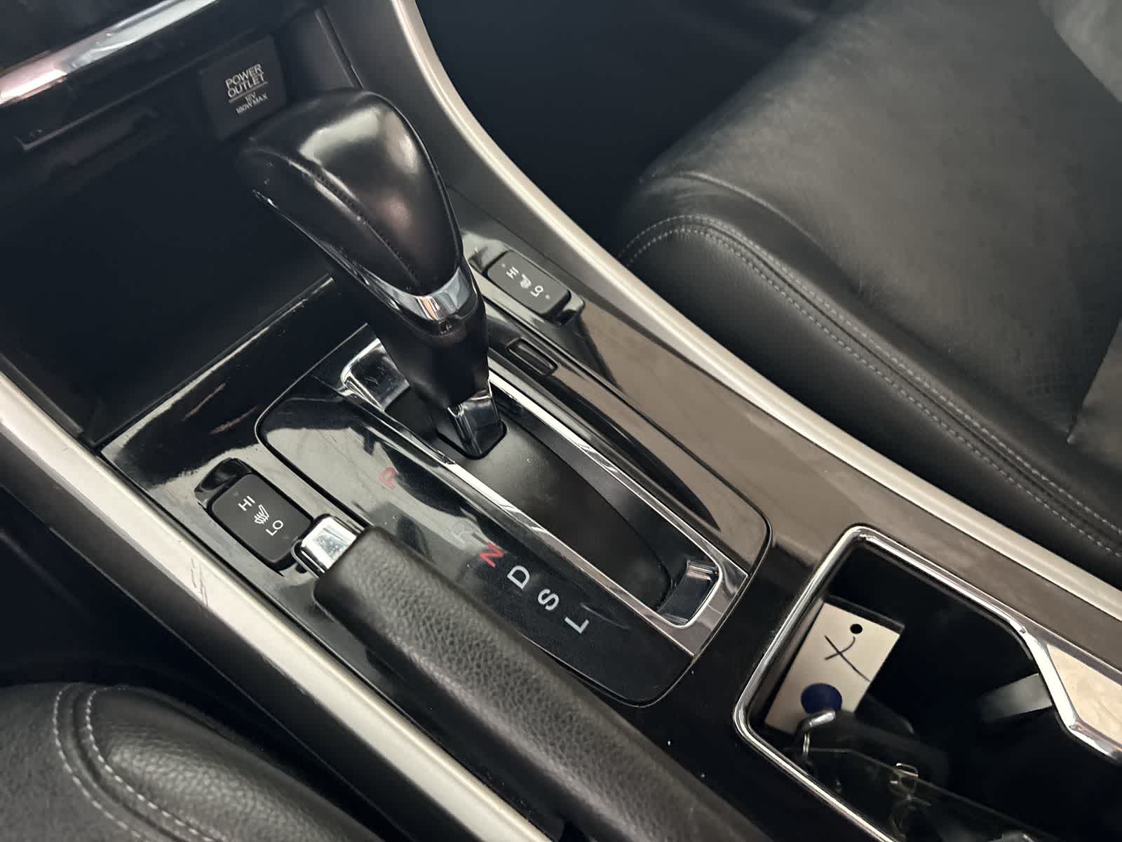 Thumbnail: 2016 Honda Accord - 16