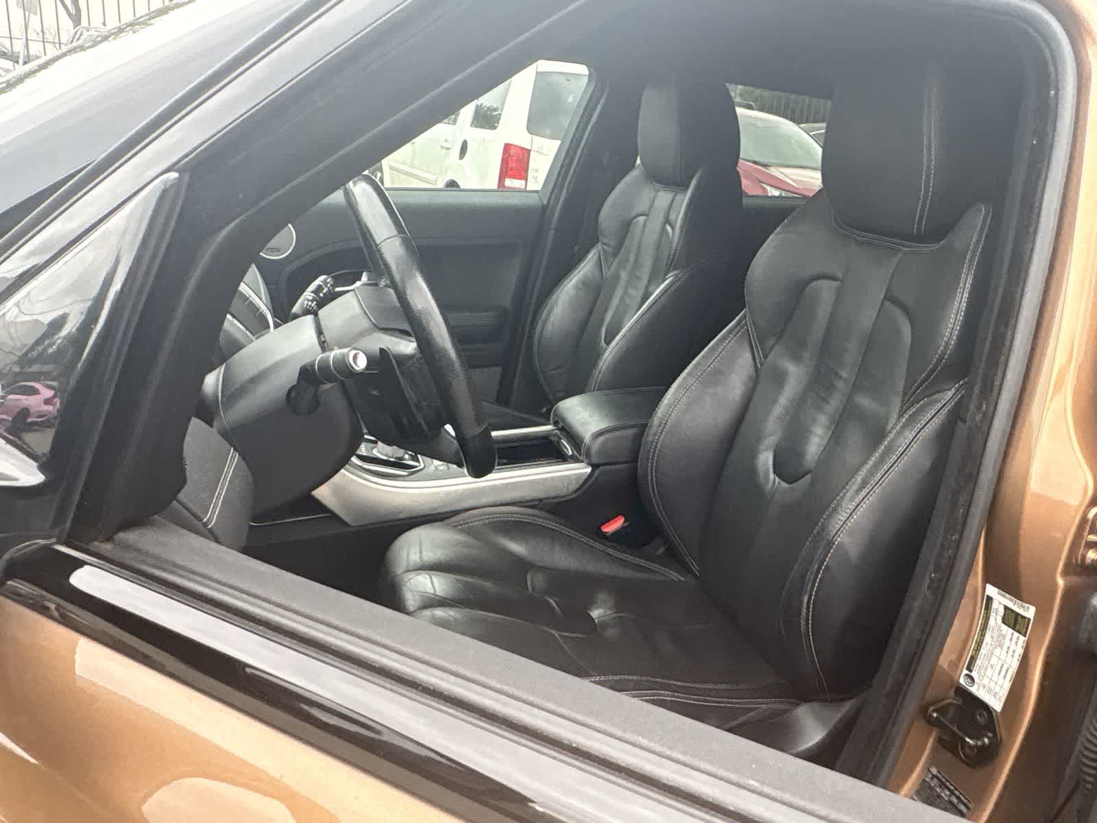 Thumbnail: 2014 Land Rover Range Rover Evoque - 13