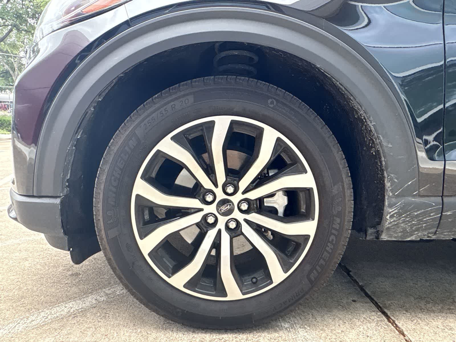 Thumbnail: 2025 Ford Explorer - 12