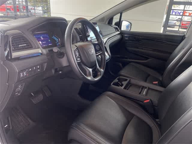 Certified 2022 Honda Odyssey Touring with VIN 5FNRL6H87NB002588 for sale in Dallas, TX