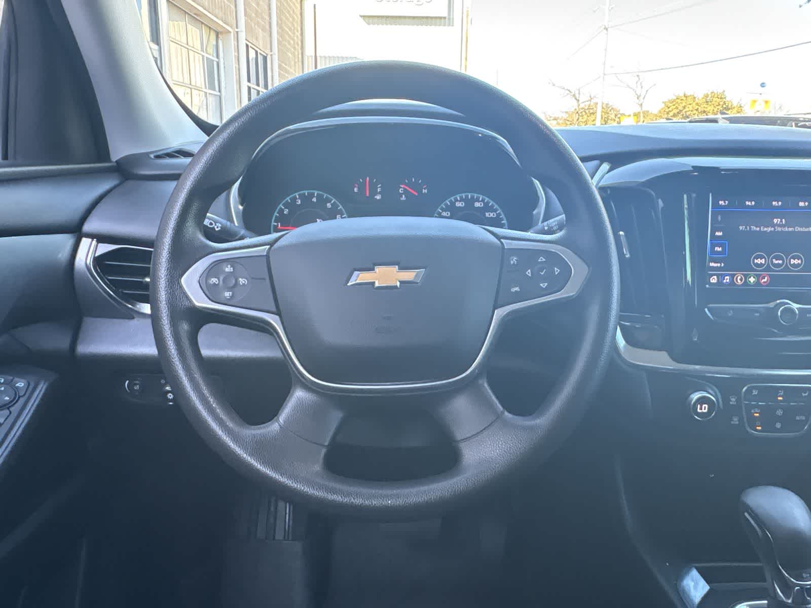 Thumbnail: 2021 Chevrolet Traverse - 14