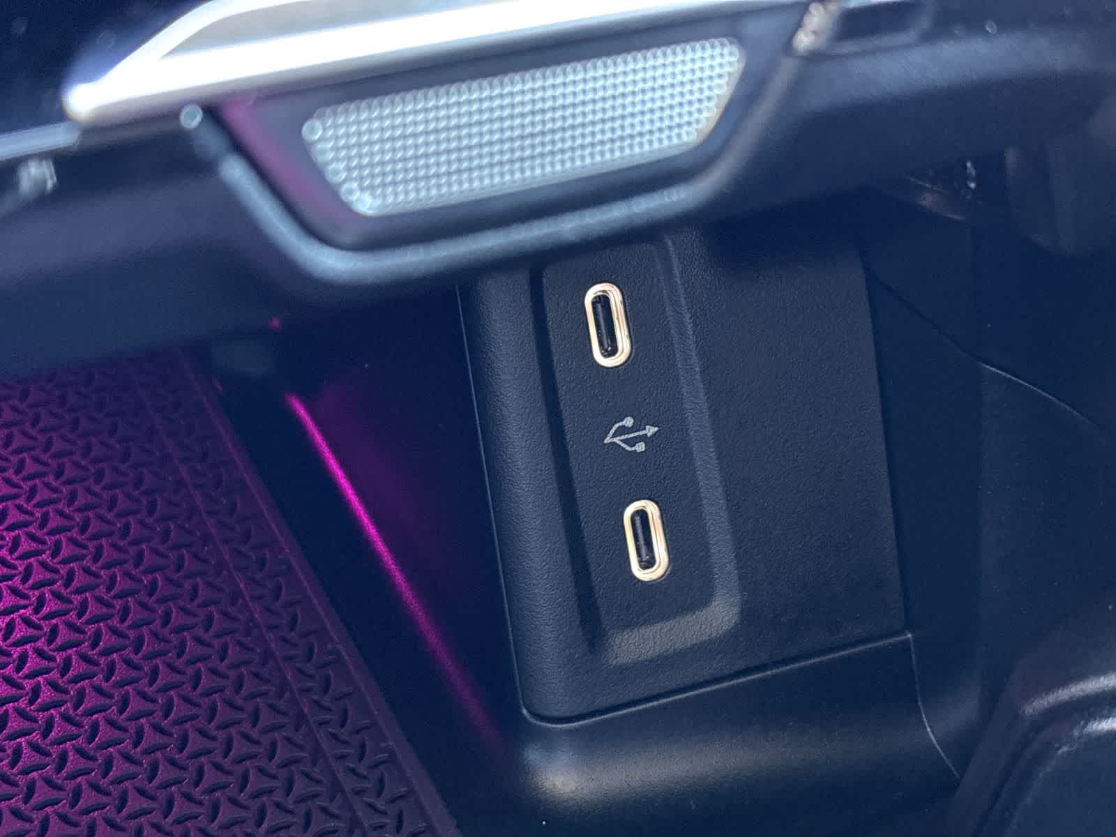 Thumbnail: 2025 Mercedes-Benz GLC - 28