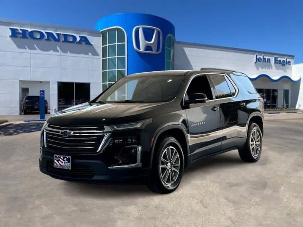 Used 2023 Chevrolet Traverse LT Leather SUV