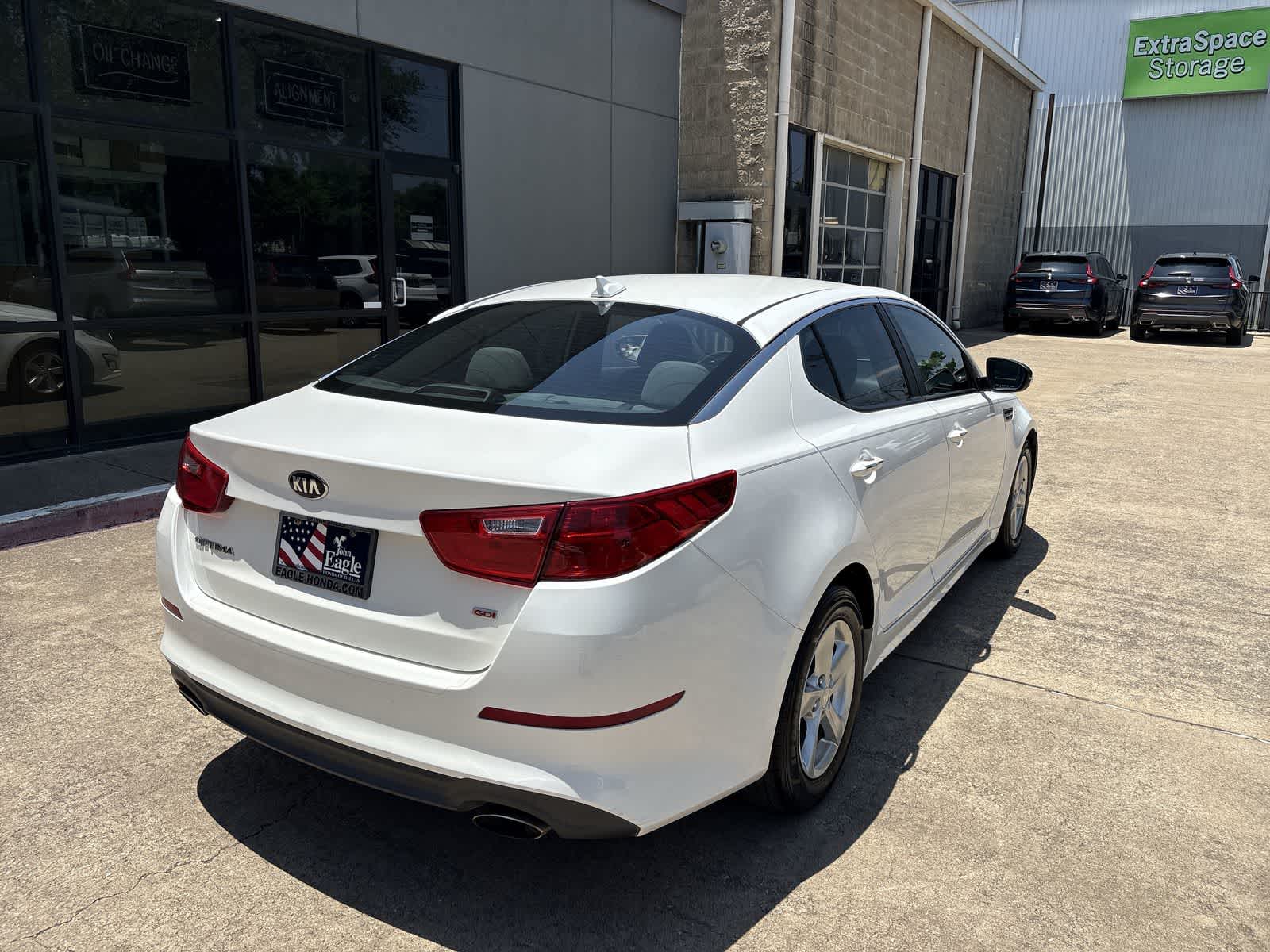 Thumbnail: 2015 Kia Optima - 24