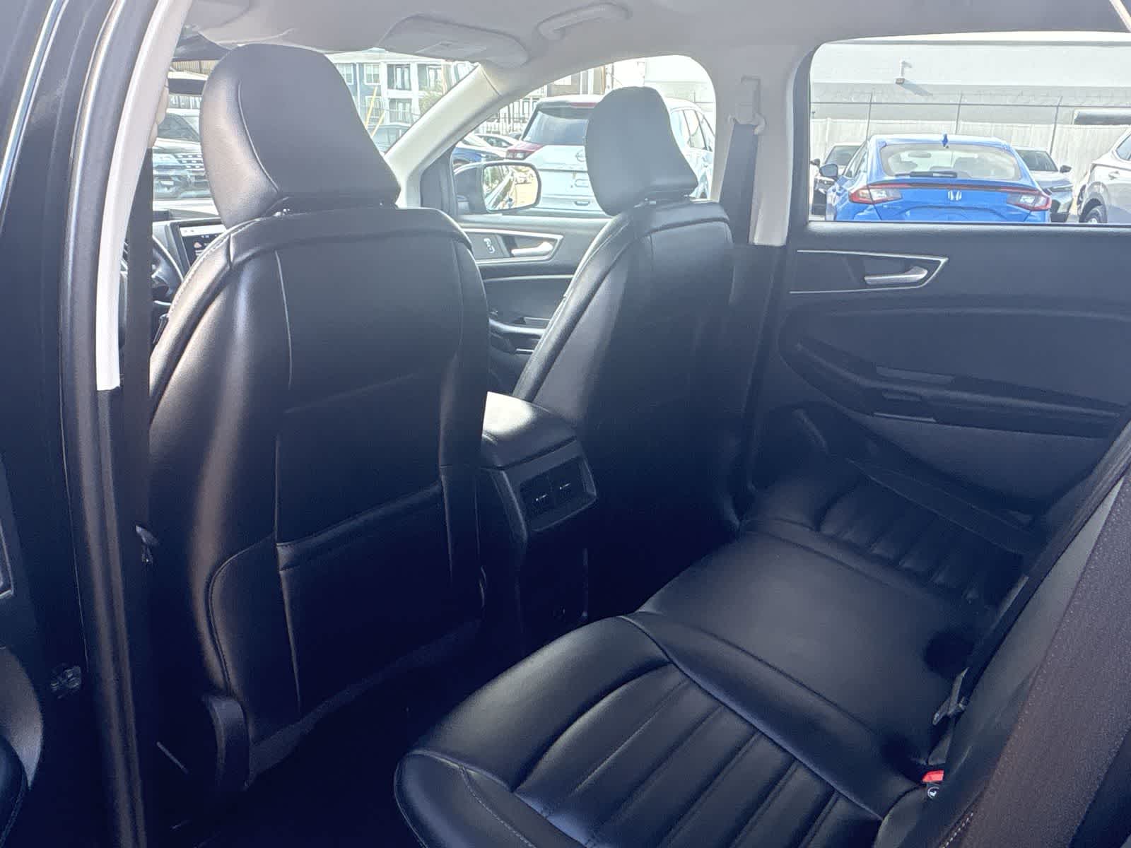 Thumbnail: 2022 Ford Edge - 11