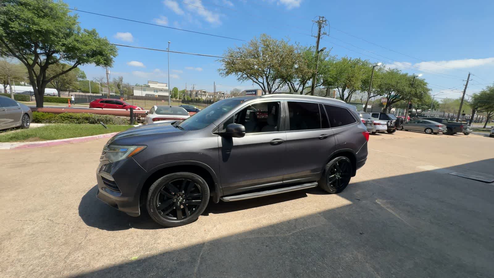 Thumbnail: 2016 Honda Pilot - 4