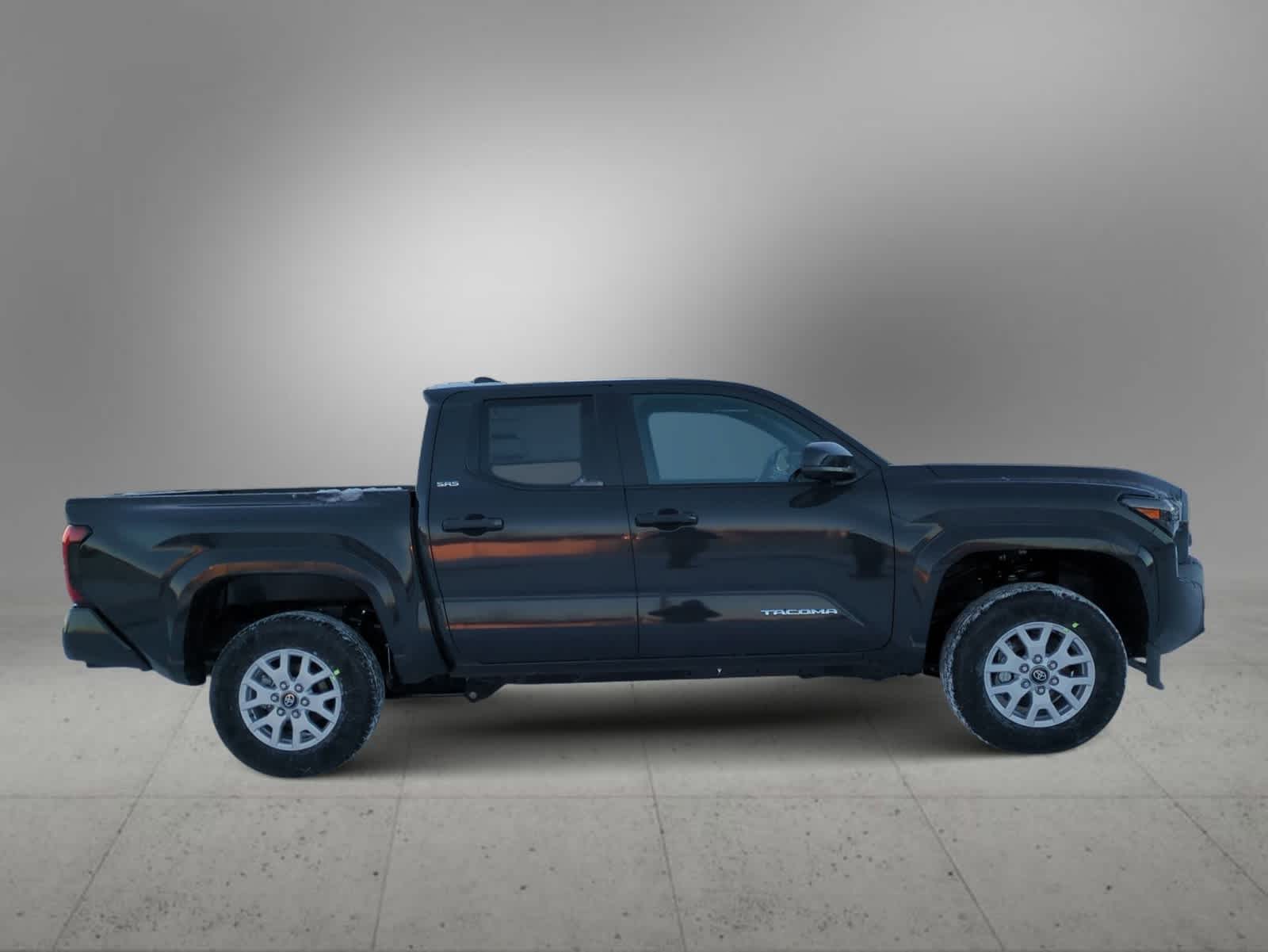 2025 Toyota Tacoma SR5 - Photo 7