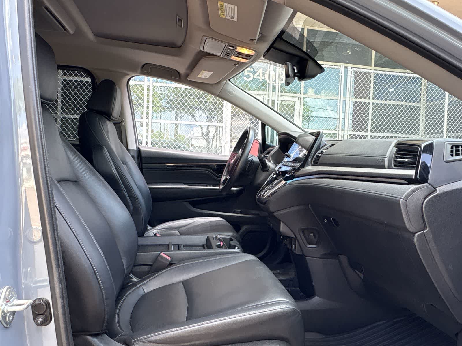 Thumbnail: 2023 Honda Odyssey - 16