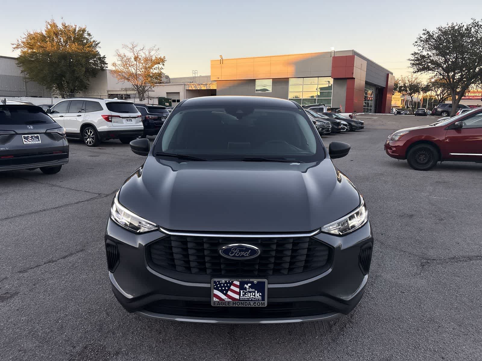 Thumbnail: 2023 Ford Escape - 6