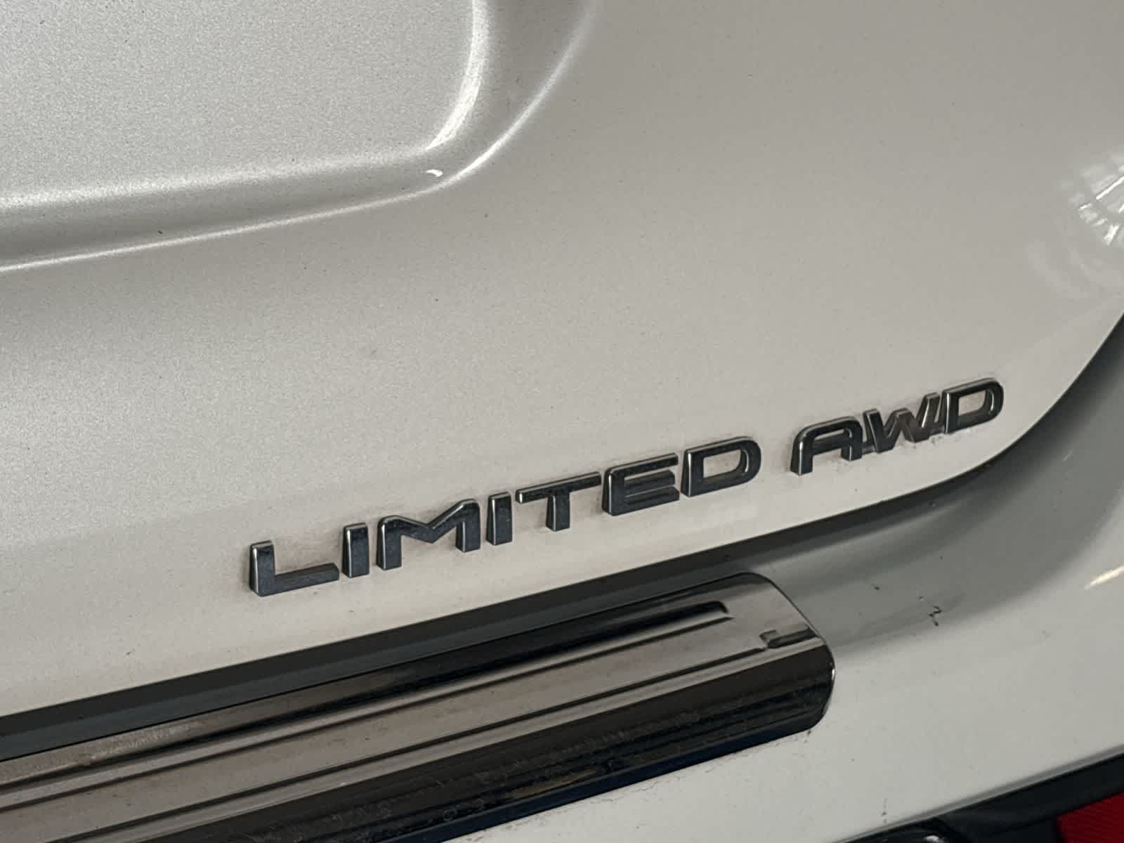 Thumbnail: 2020 Toyota Highlander - 4