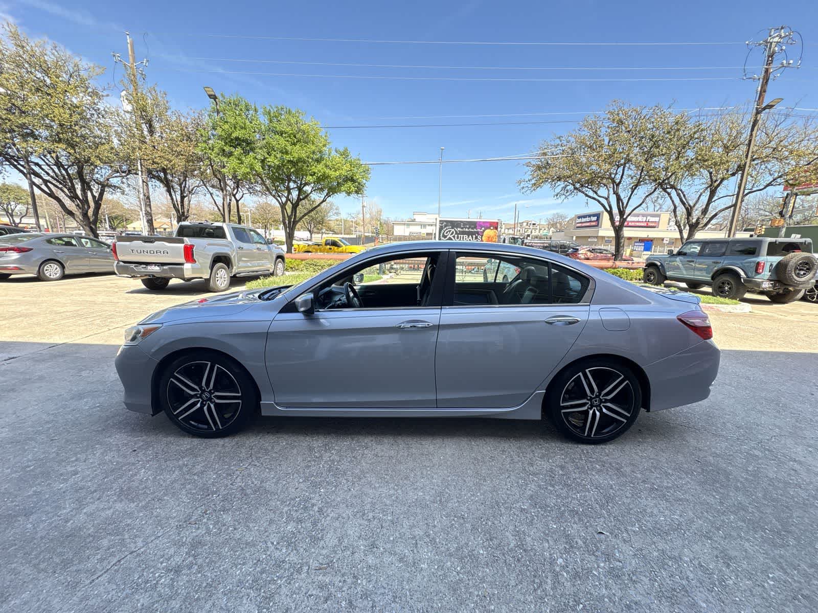 Thumbnail: 2016 Honda Accord - 11