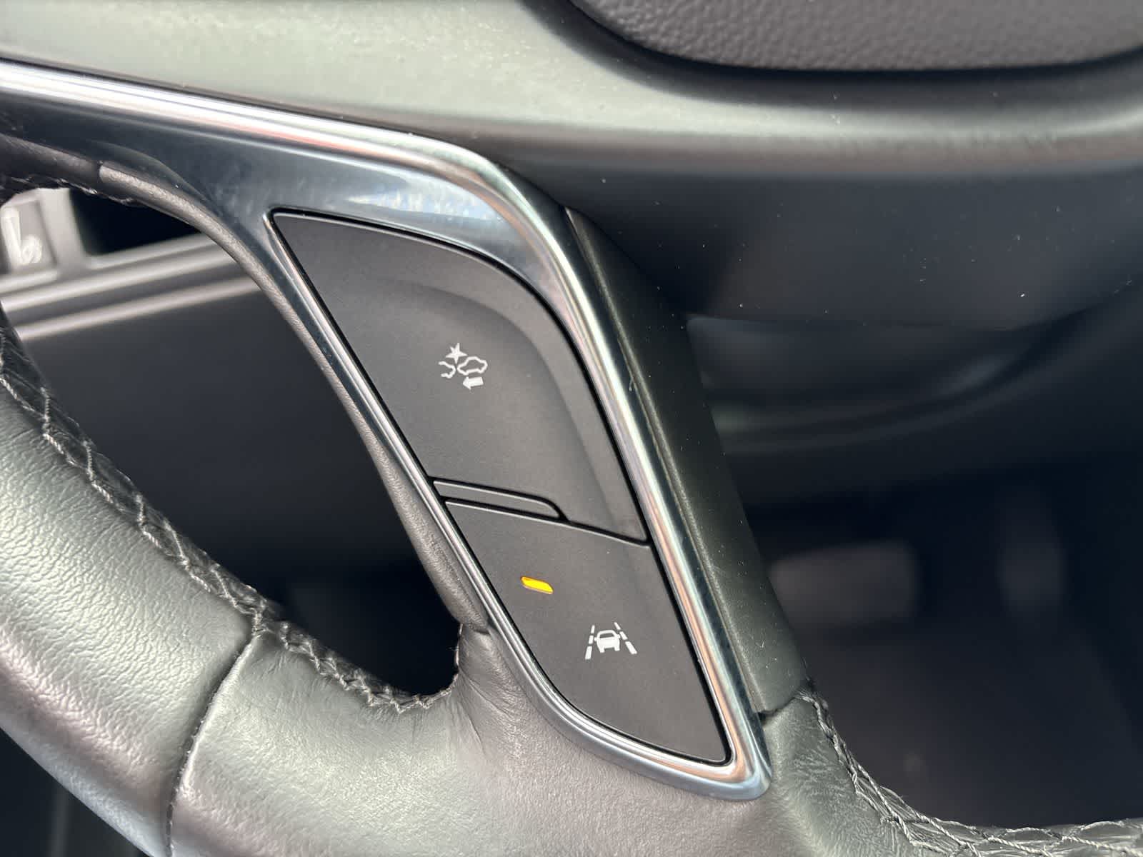 Thumbnail: 2020 Cadillac XT5 - 31