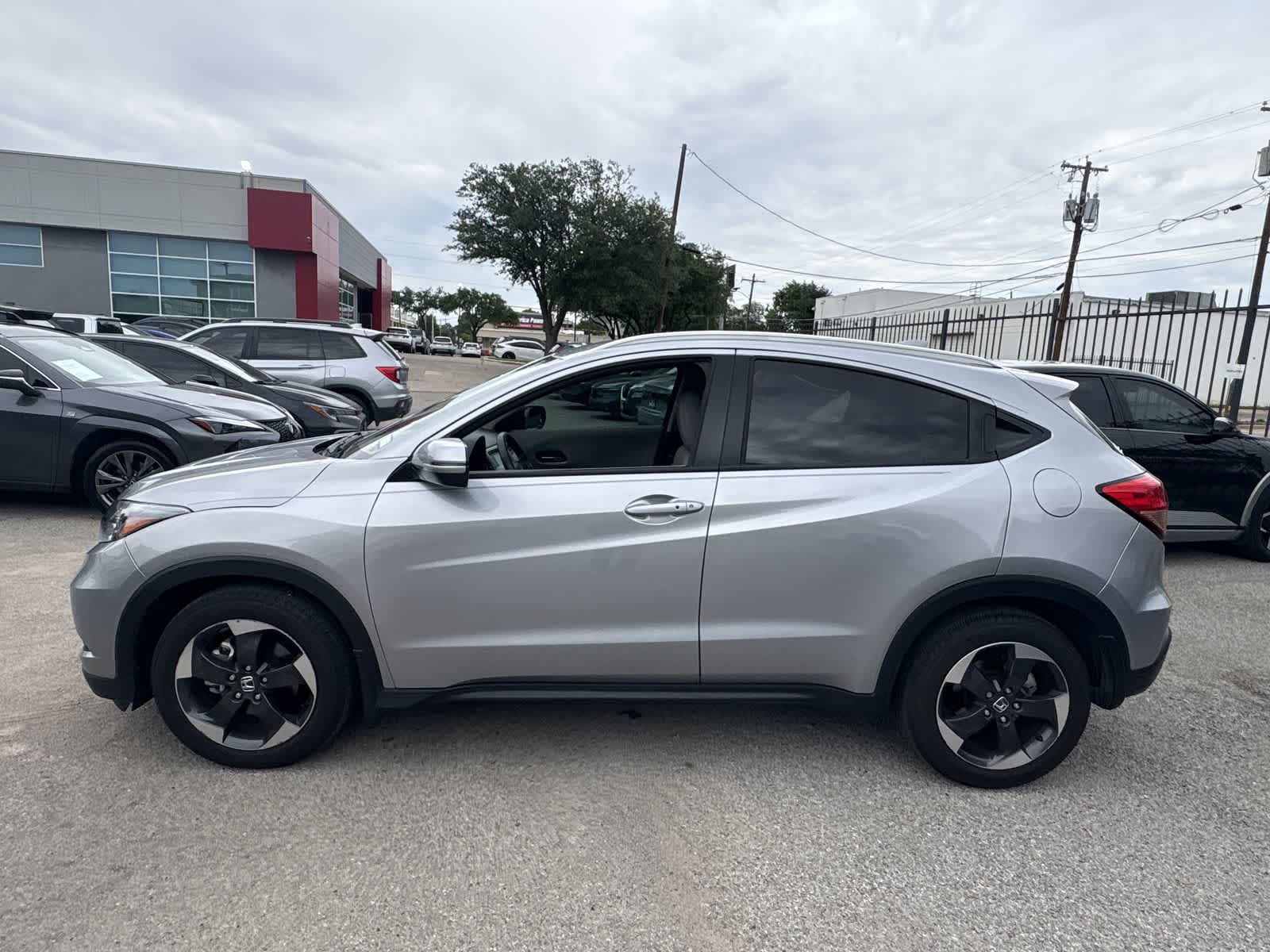 Thumbnail: 2018 Honda HR-V - 3