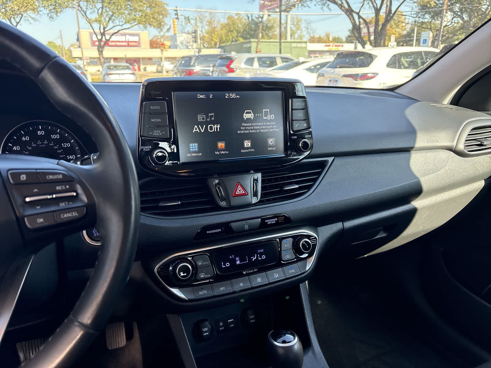 Thumbnail: 2018 Hyundai Elantra - 15