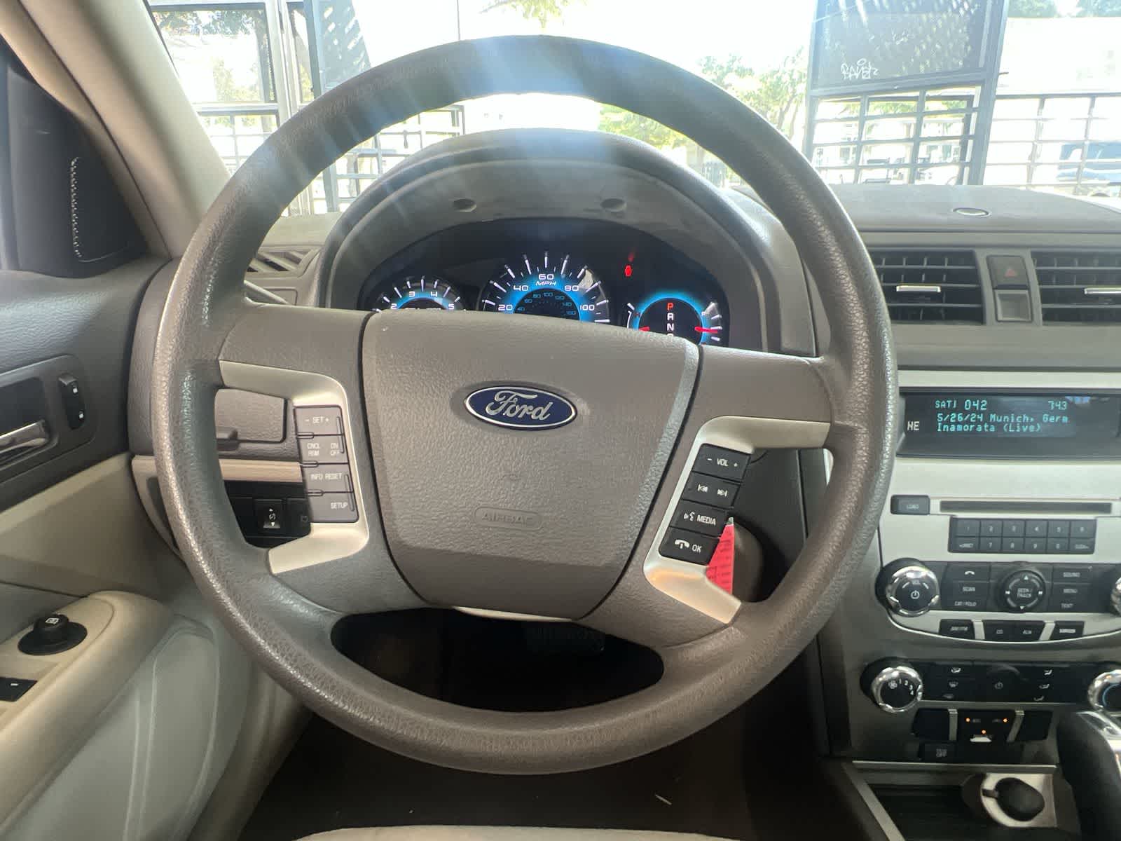 Thumbnail: 2012 Ford Fusion - 14