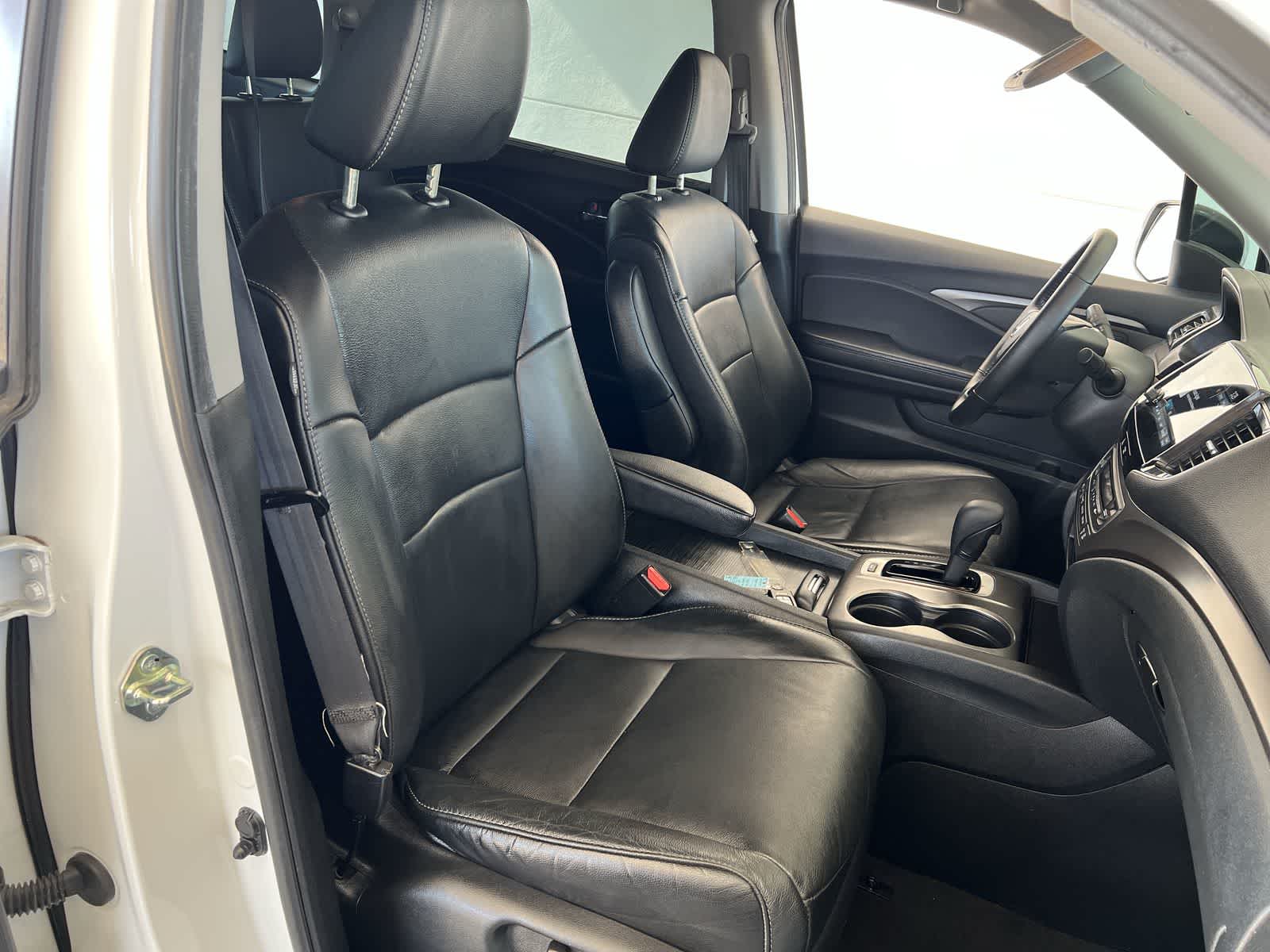 Thumbnail: 2020 Honda Pilot - 13