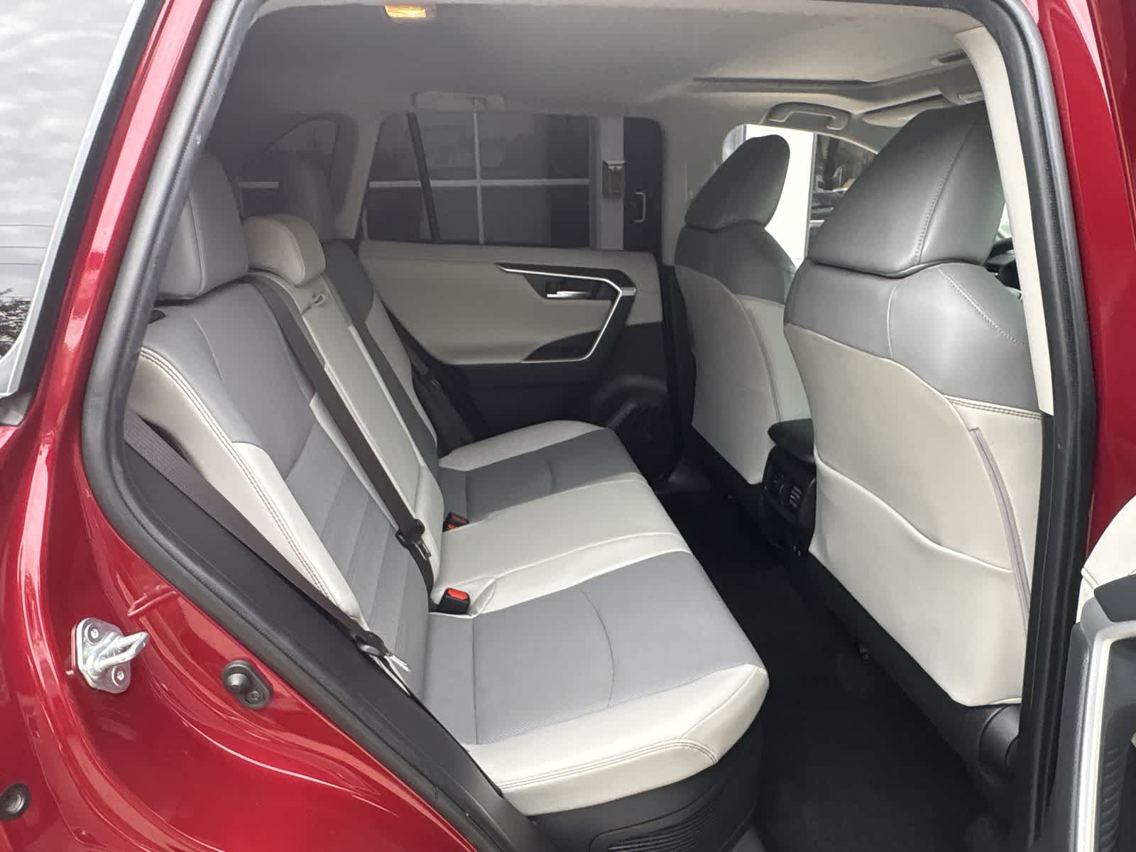 Thumbnail: 2019 Toyota RAV4 - 24