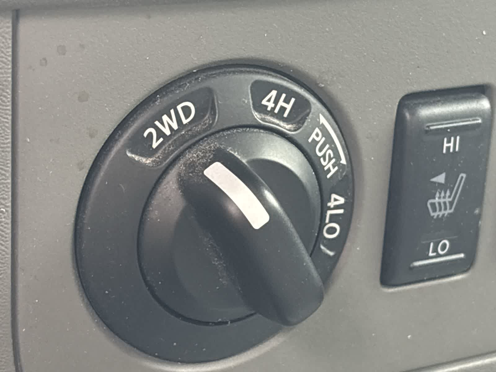 Thumbnail: 2020 Nissan Frontier - 24