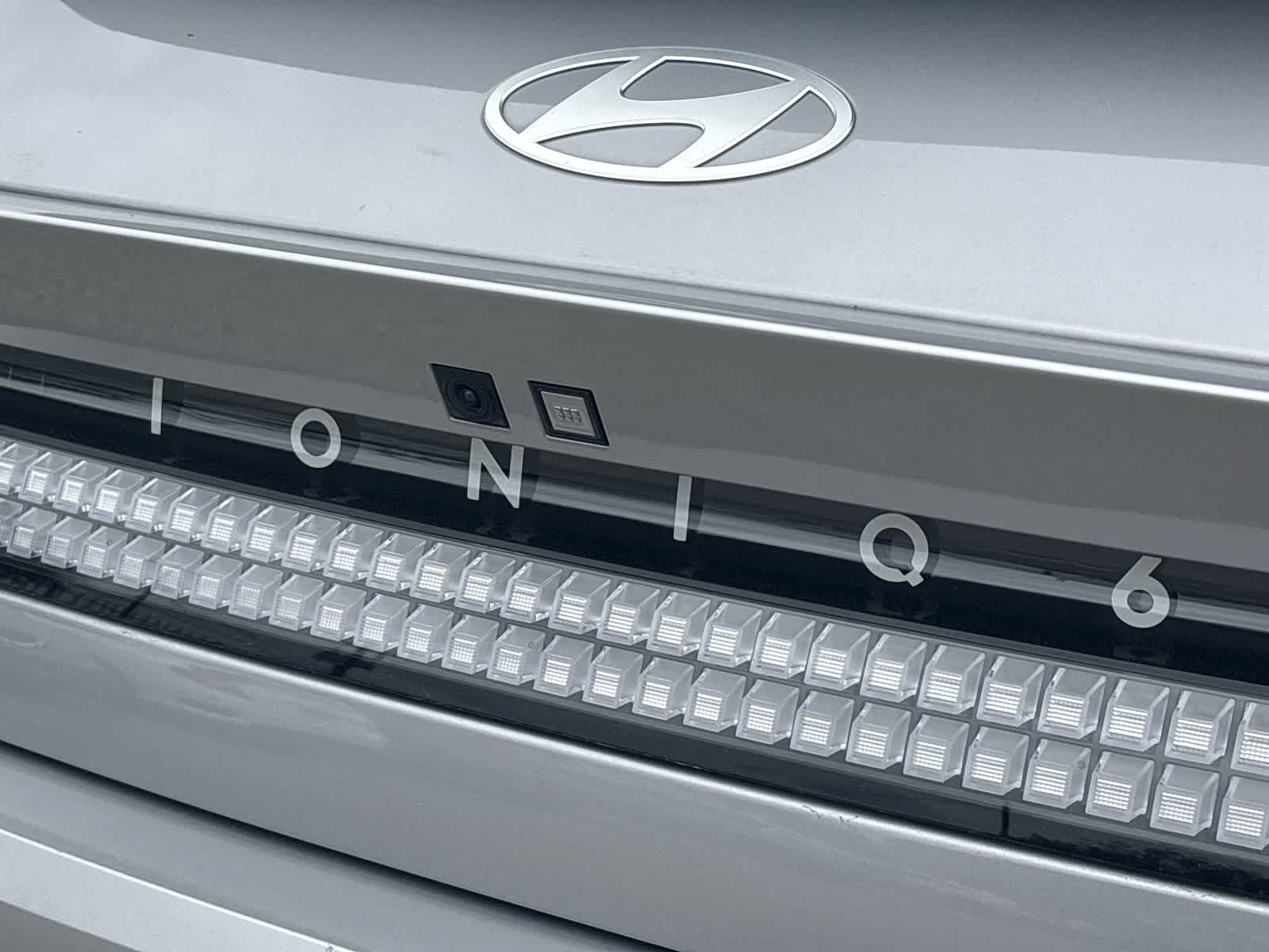 Thumbnail: 2023 Hyundai Ioniq 6 - 10