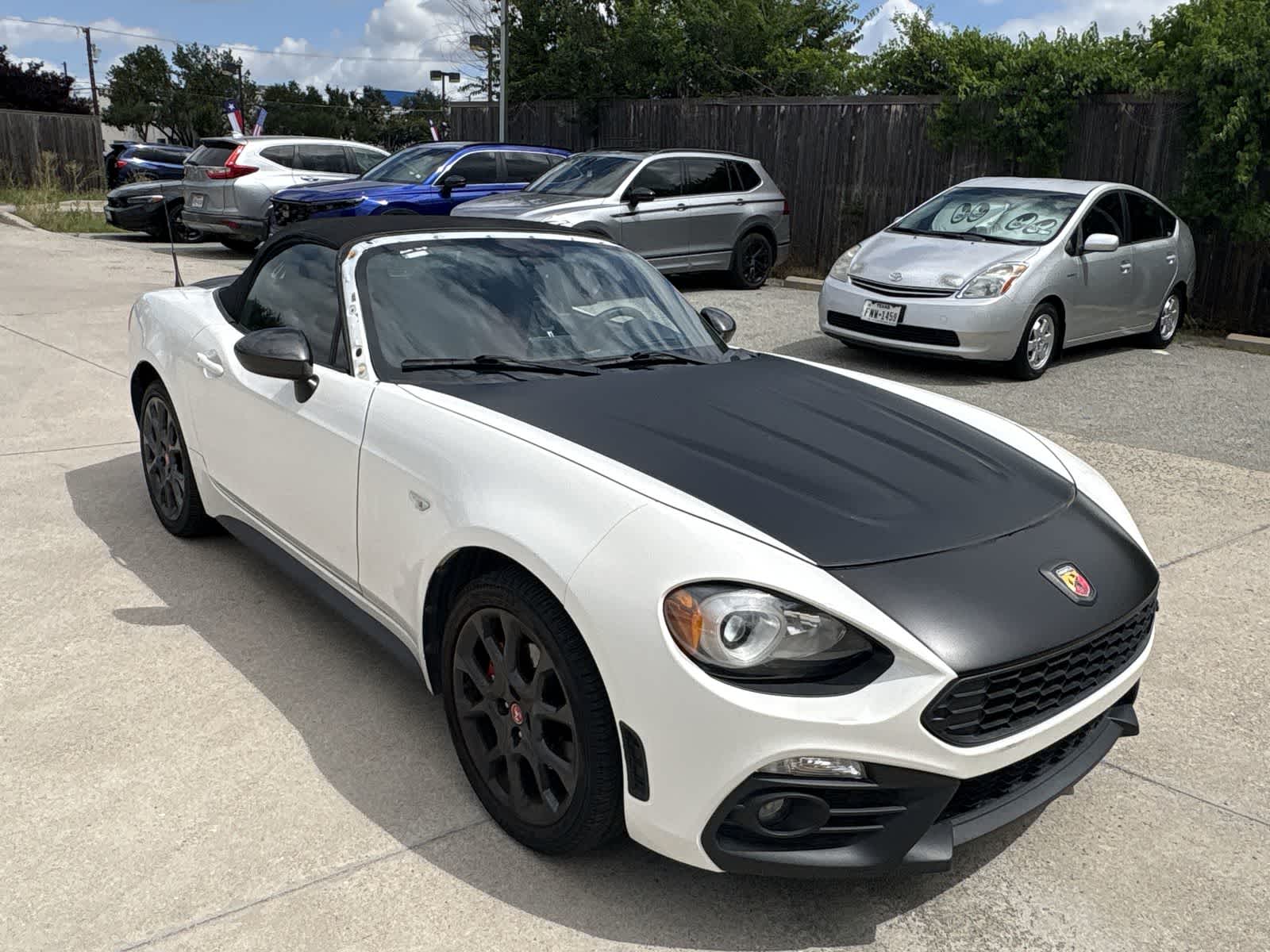 Thumbnail: 2019 Fiat 124 Spider - 9