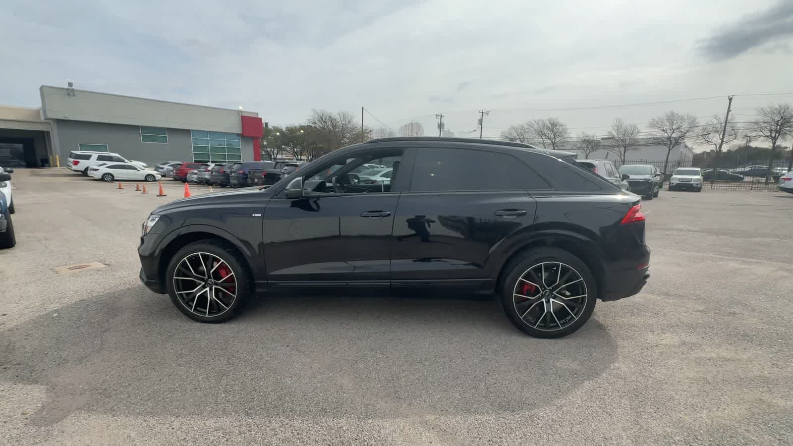 Thumbnail: 2020 Audi Q8 - 5