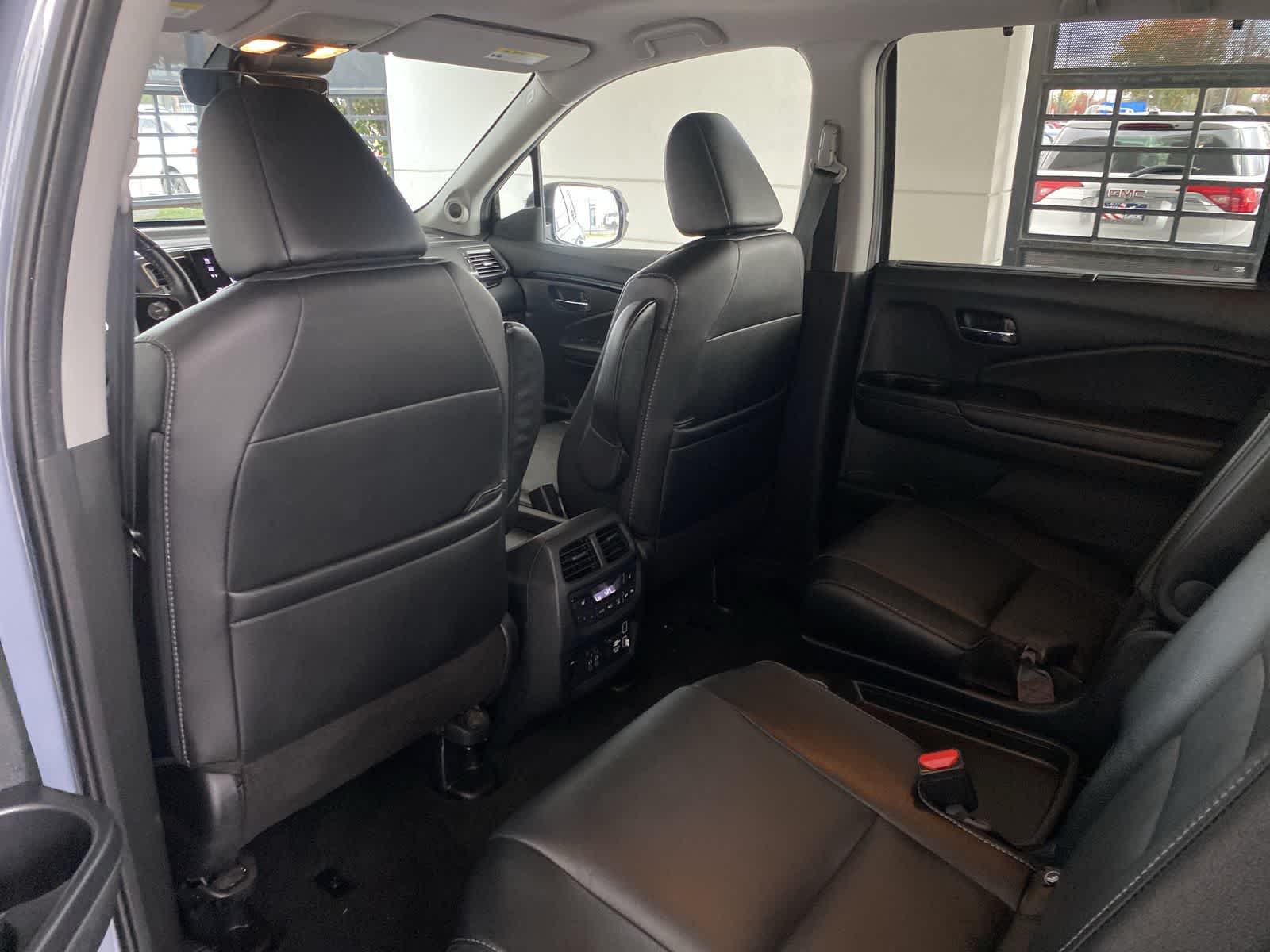 2022 Honda Pilot Touring 19