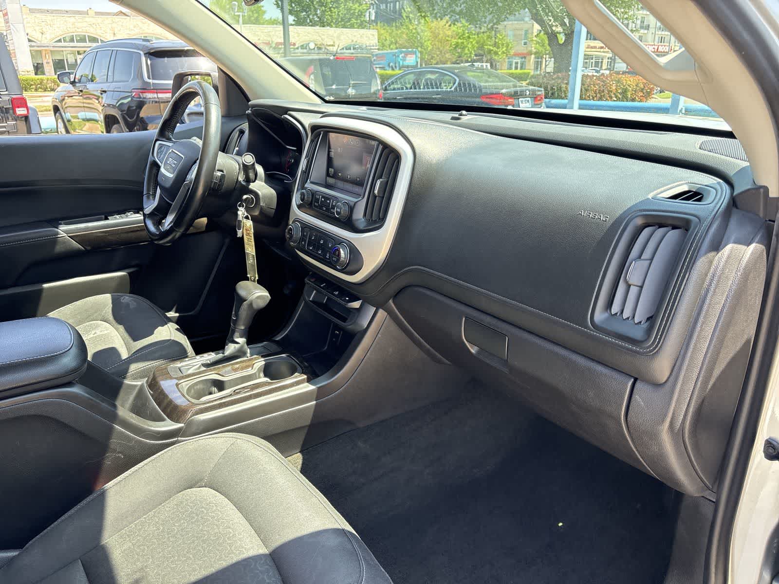 2015 GMC Canyon SLE 30